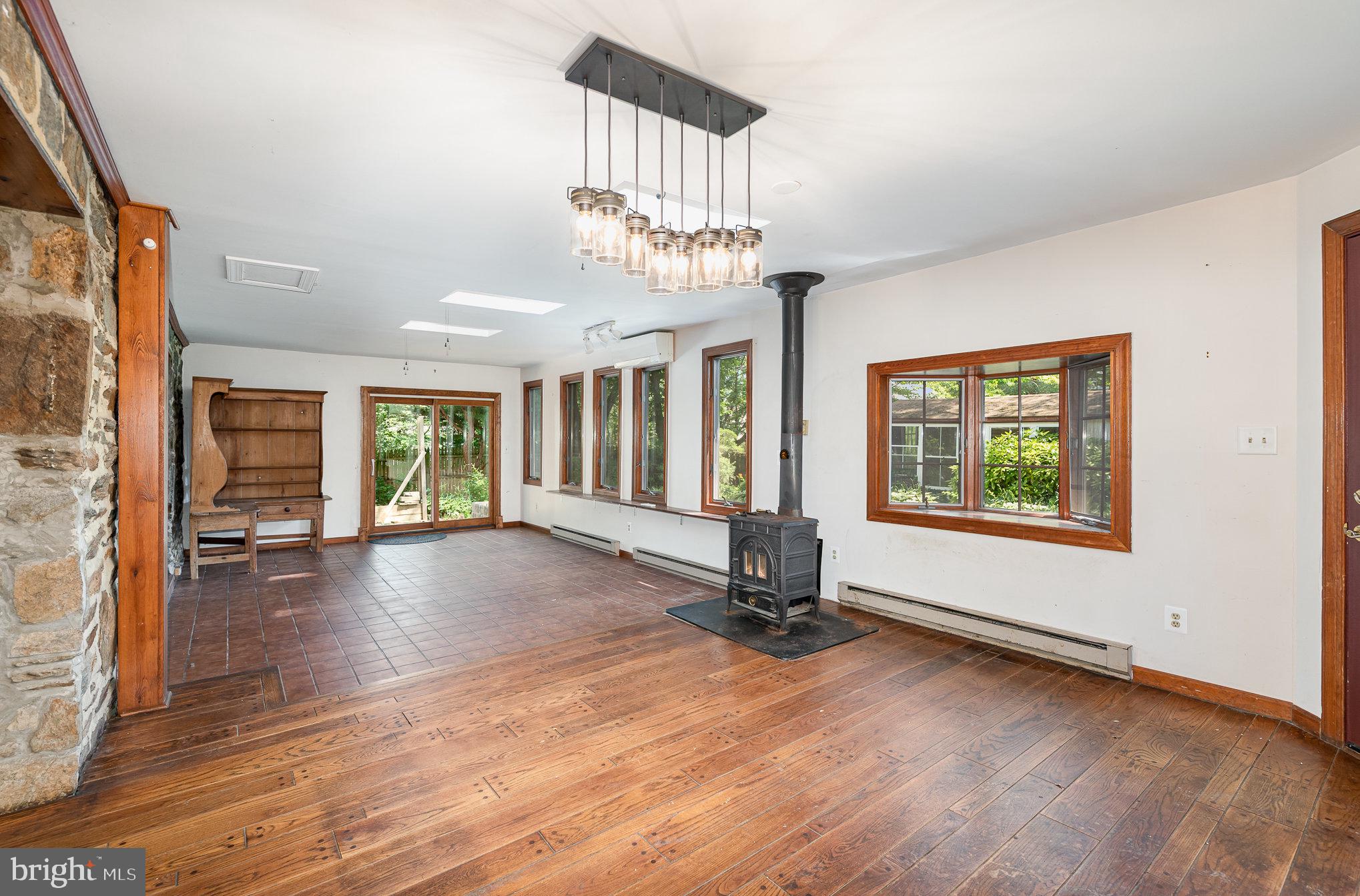 TOWSON ESTATES - Residential