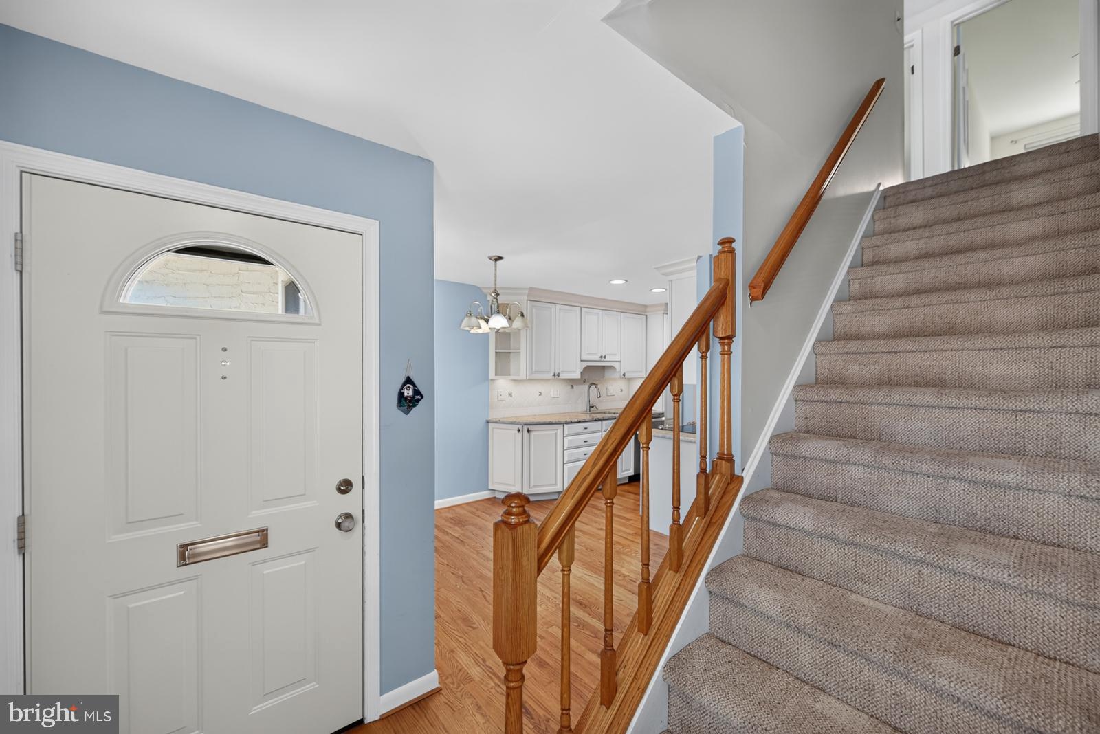 306 LIVINGSTON COURT