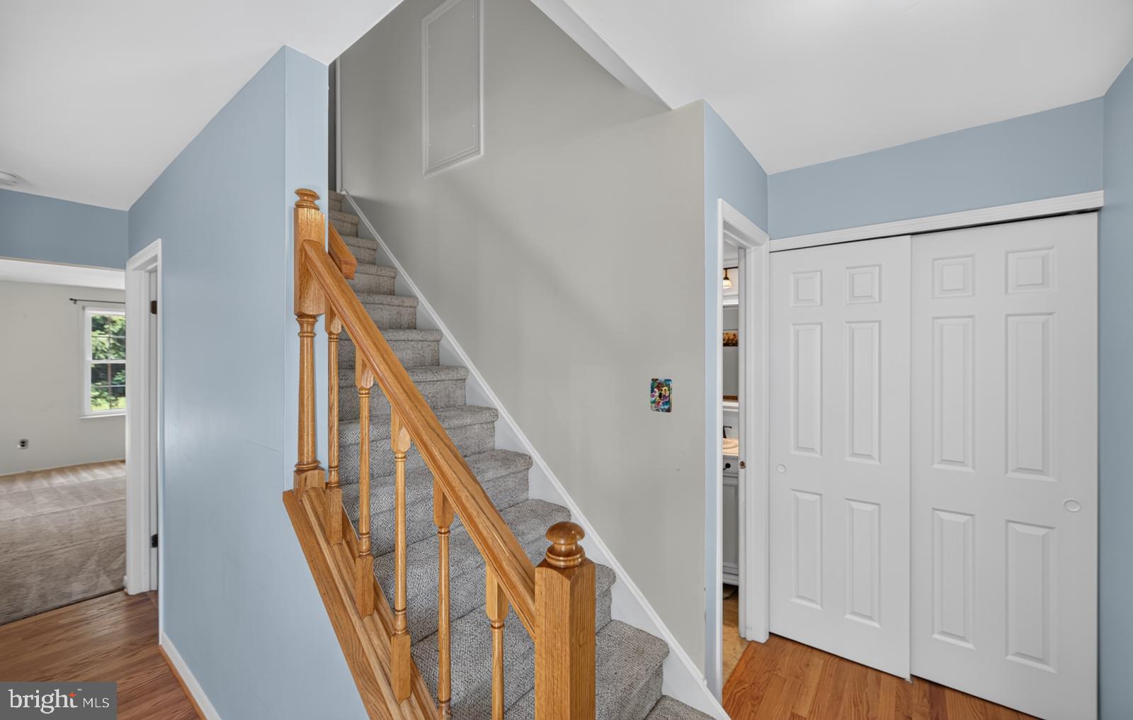 306 LIVINGSTON COURT