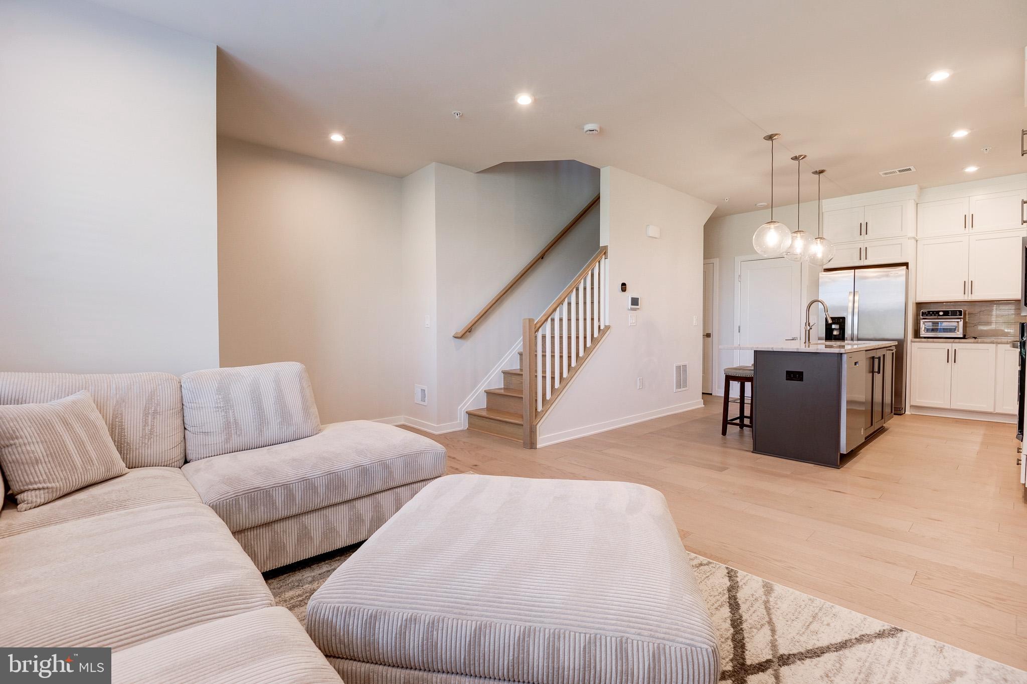 BUCKINGHAM AT LOUDOUN VALLEY - Residential Lease