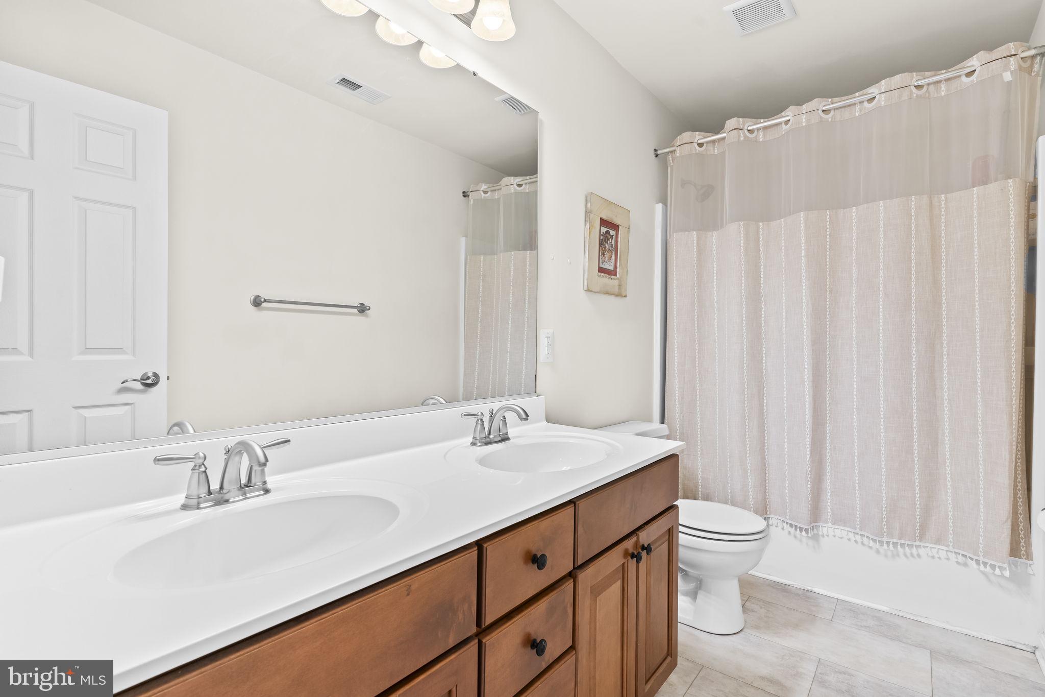 BEN OAKS - Residential