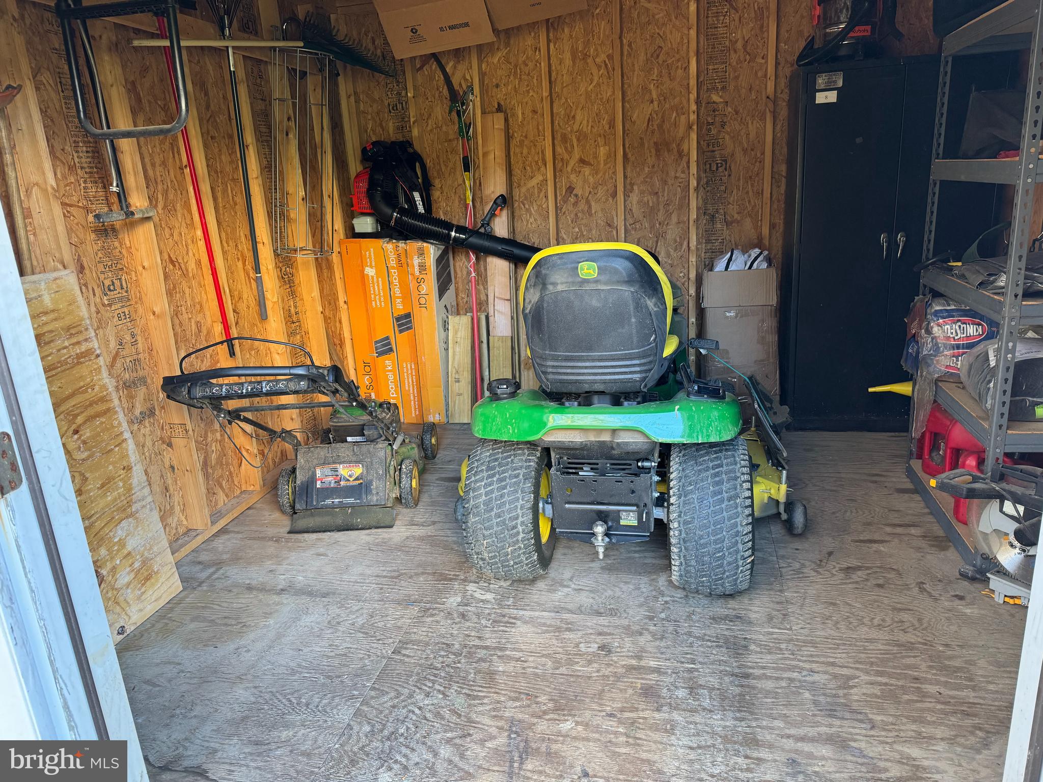 BEN OAKS - Residential