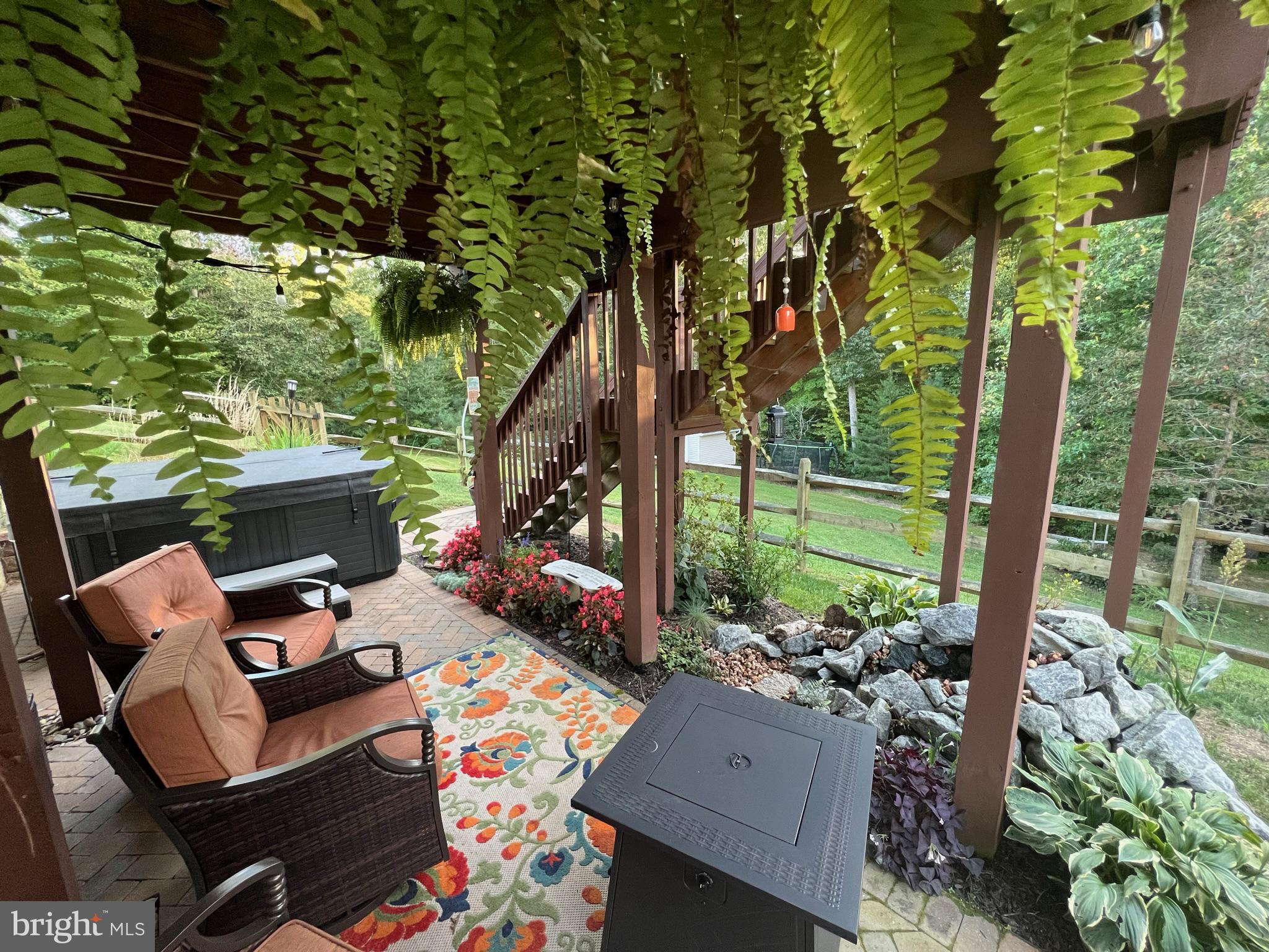 BEN OAKS - Residential