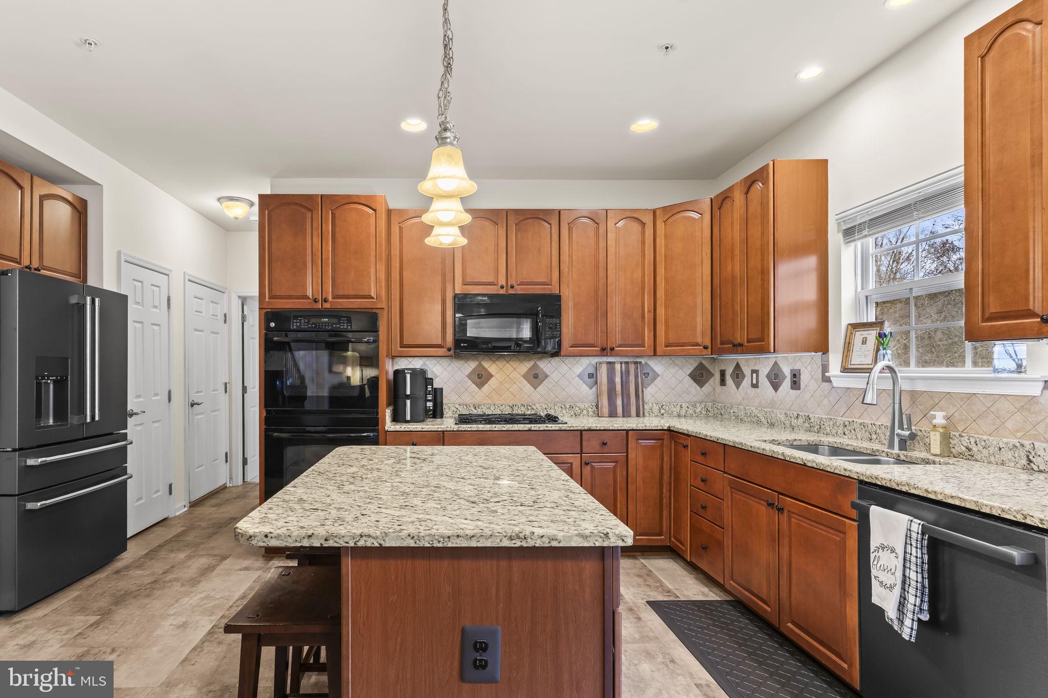 BEN OAKS - Residential