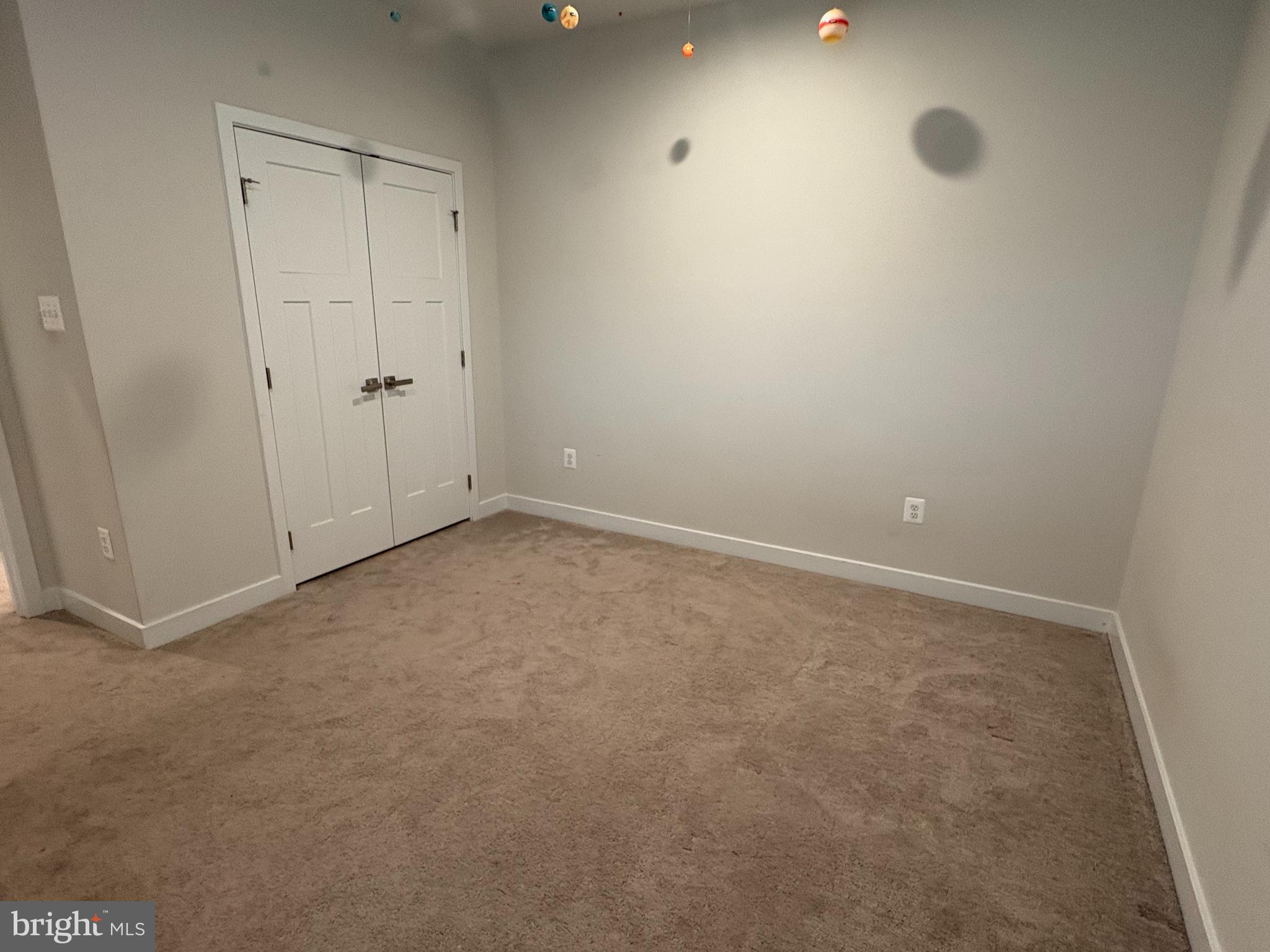 VILLAGES OF URBANA - Residential Lease