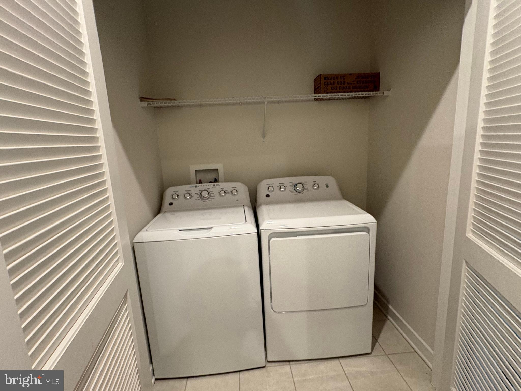 VILLAGES OF URBANA - Residential Lease