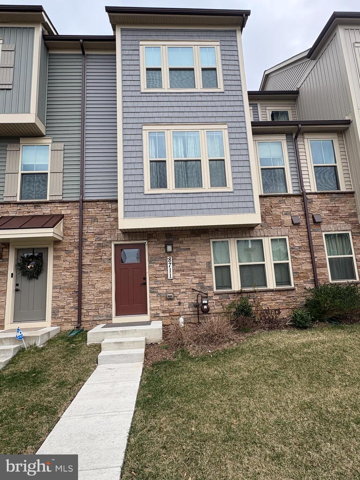 VILLAGES OF URBANA - Residential Lease