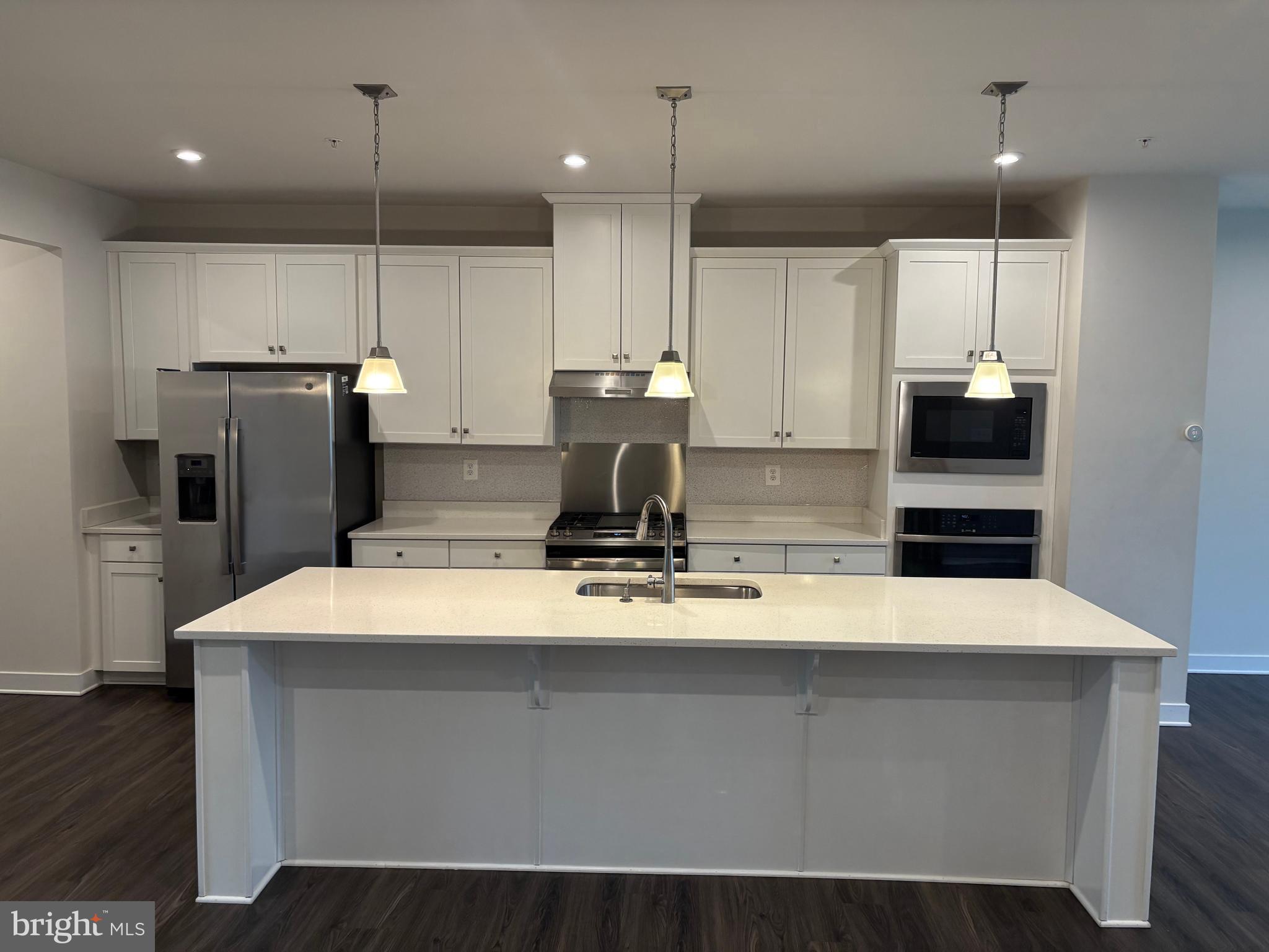 VILLAGES OF URBANA - Residential Lease