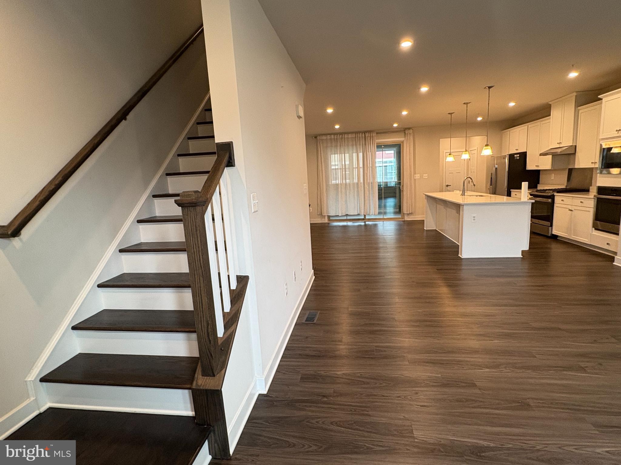 VILLAGES OF URBANA - Residential Lease