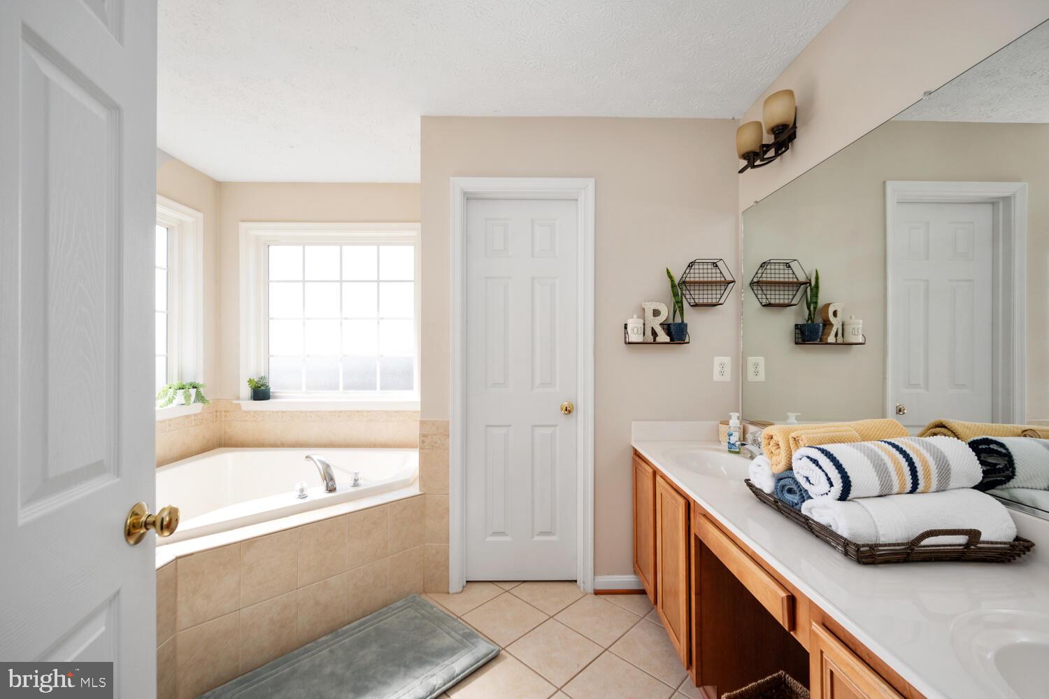 WILDERNESS SHORES - Residential