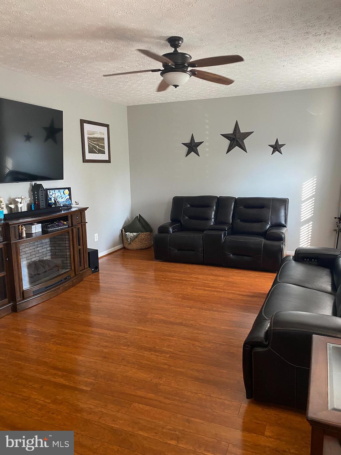 WILDERNESS SHORES - Residential