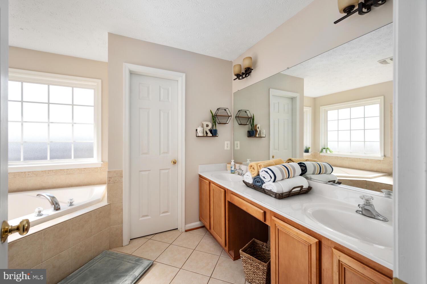 WILDERNESS SHORES - Residential