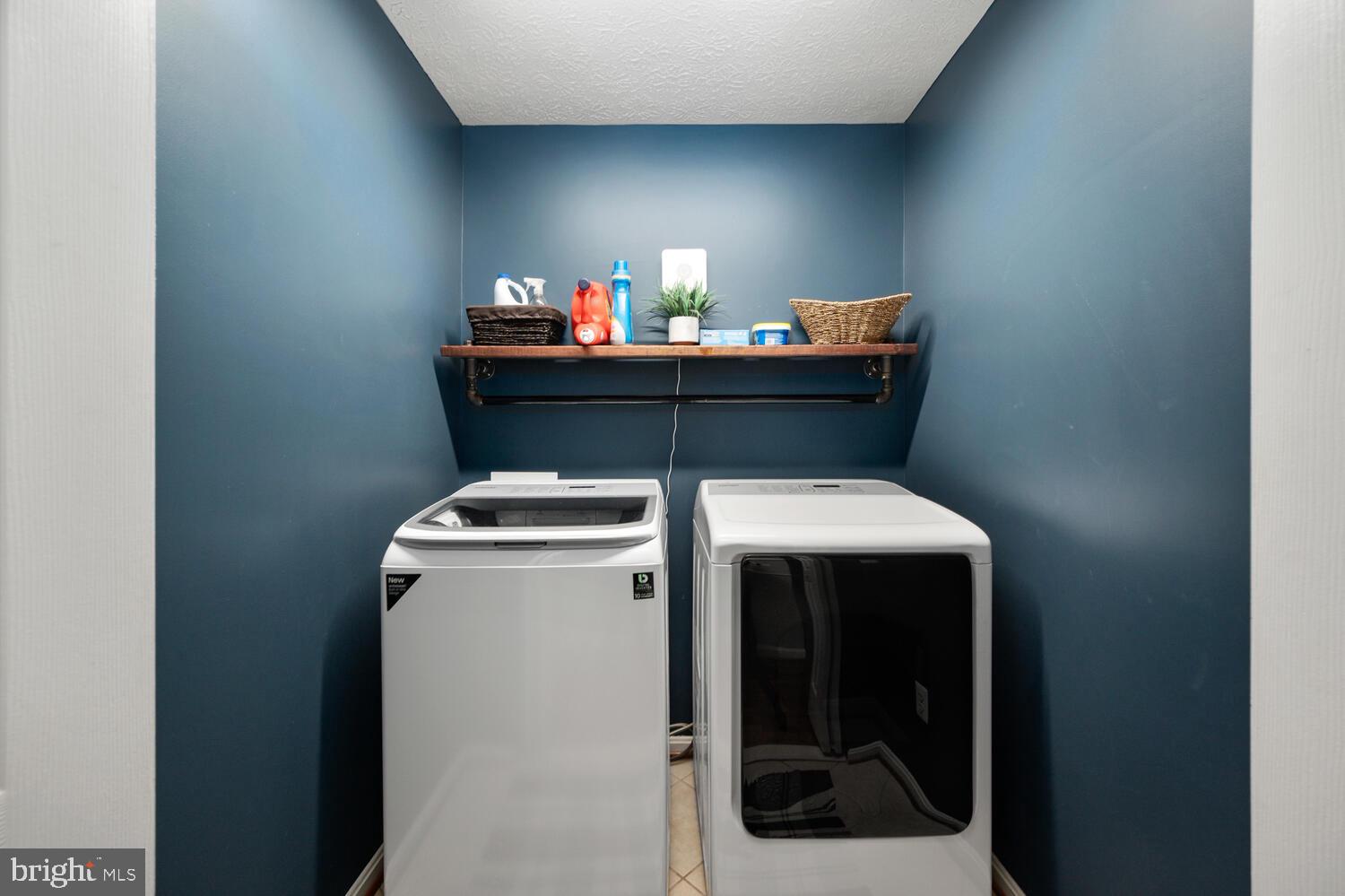 WILDERNESS SHORES - Residential