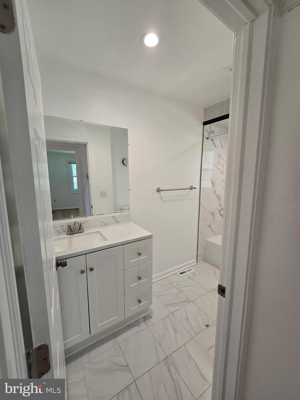 CHAPEL HILL - Residential Lease