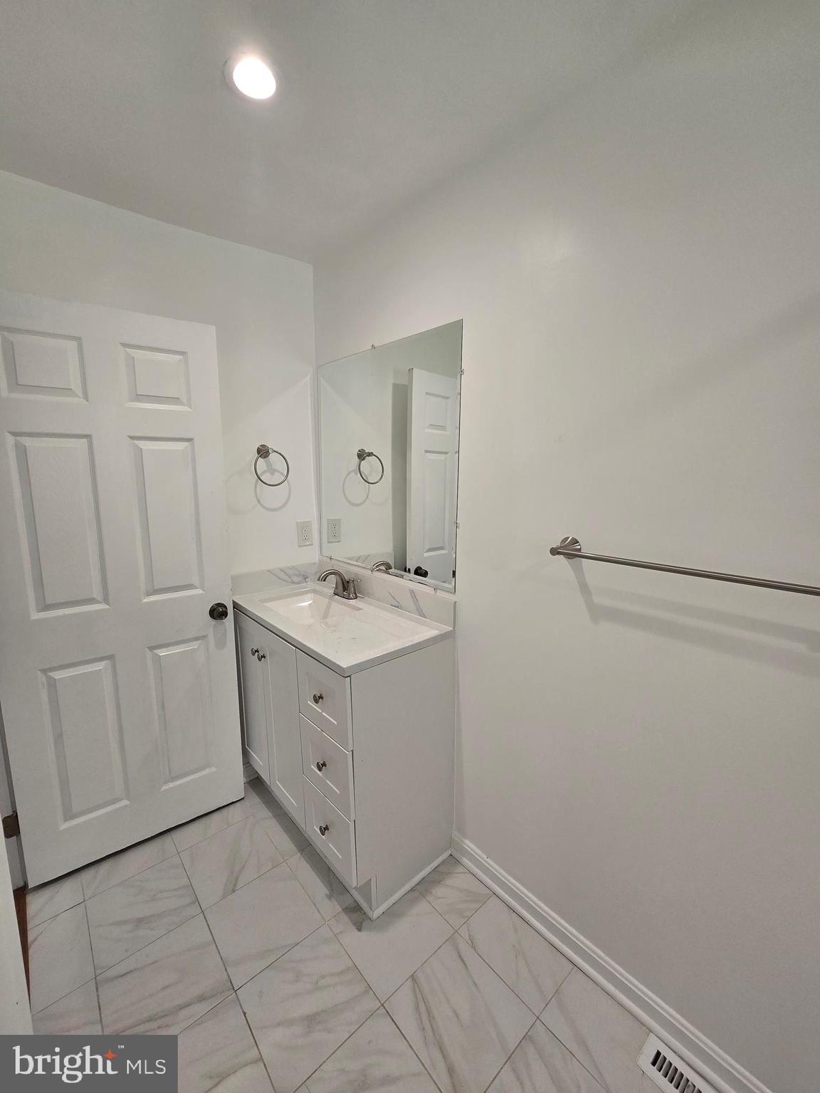 CHAPEL HILL - Residential Lease