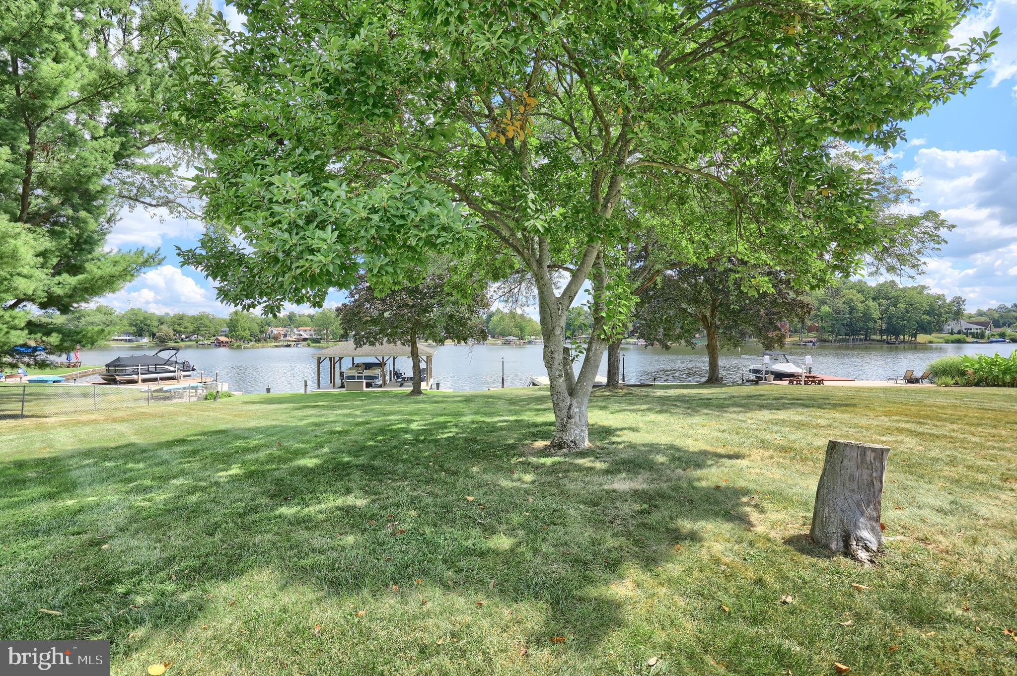 LAKE MEADE - Residential