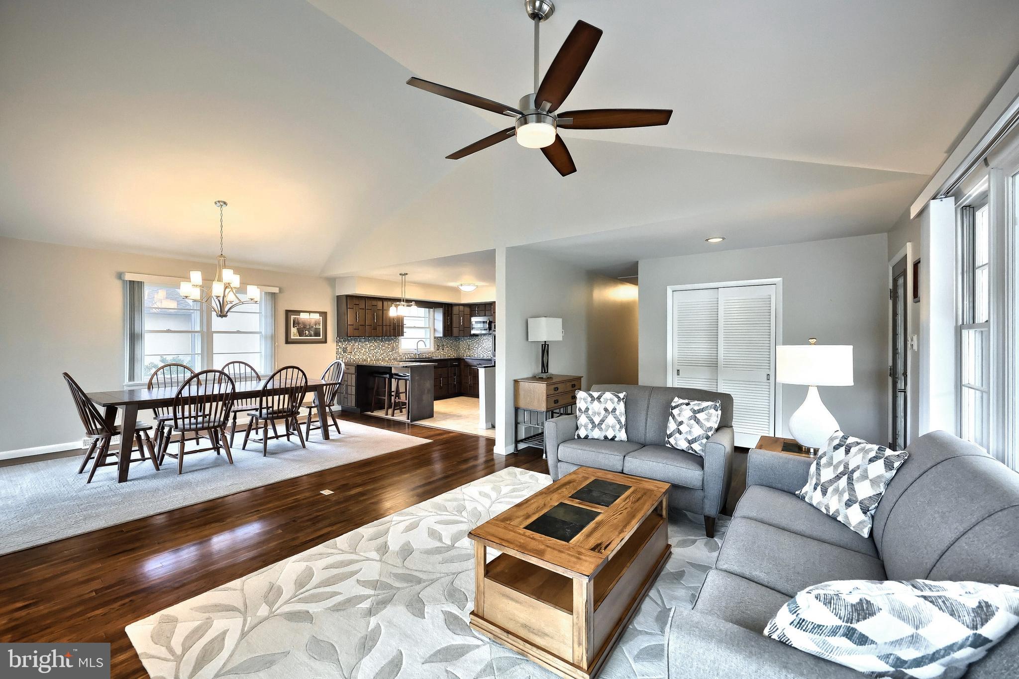 LAKE MEADE - Residential