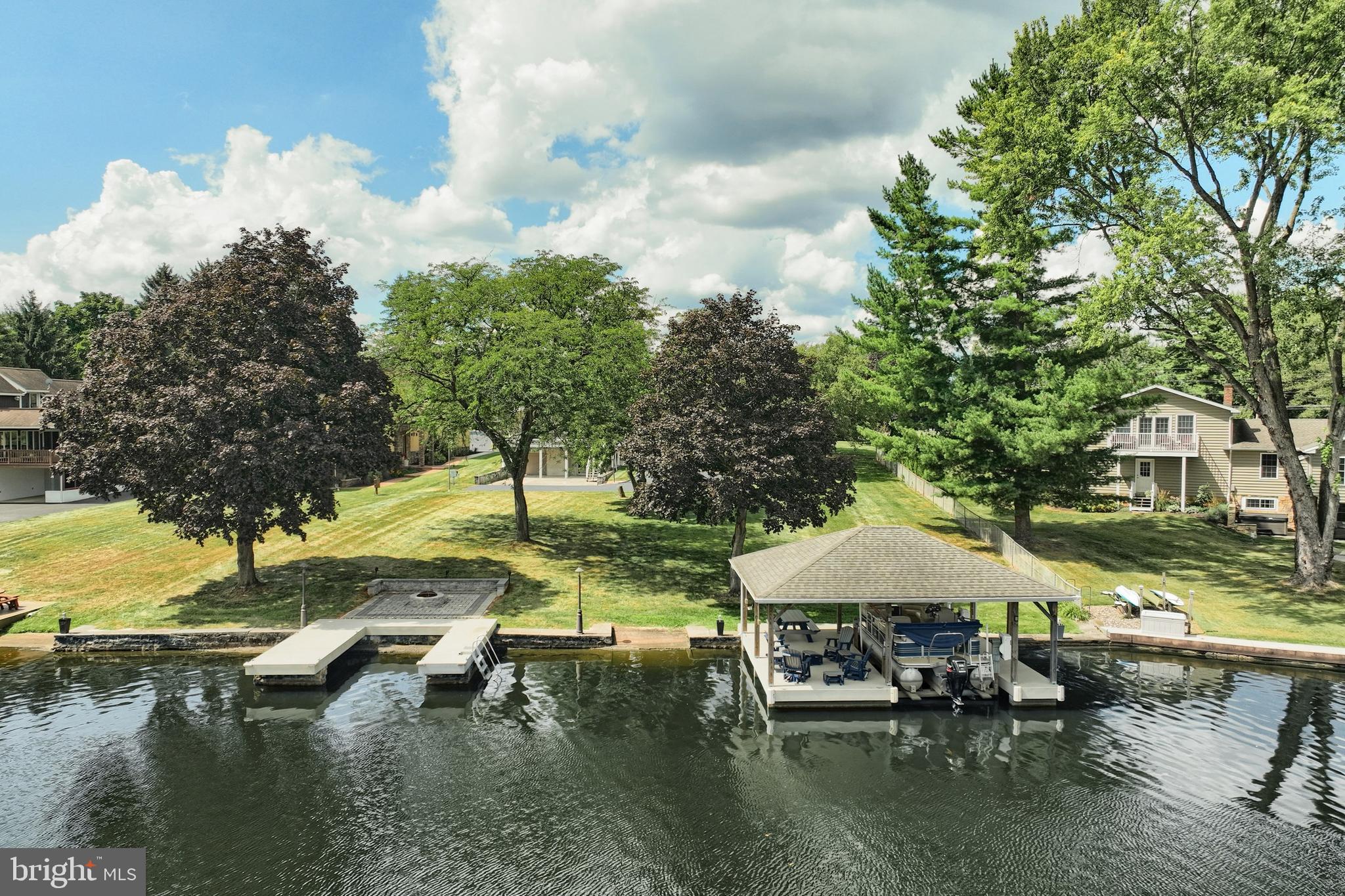 LAKE MEADE - Residential