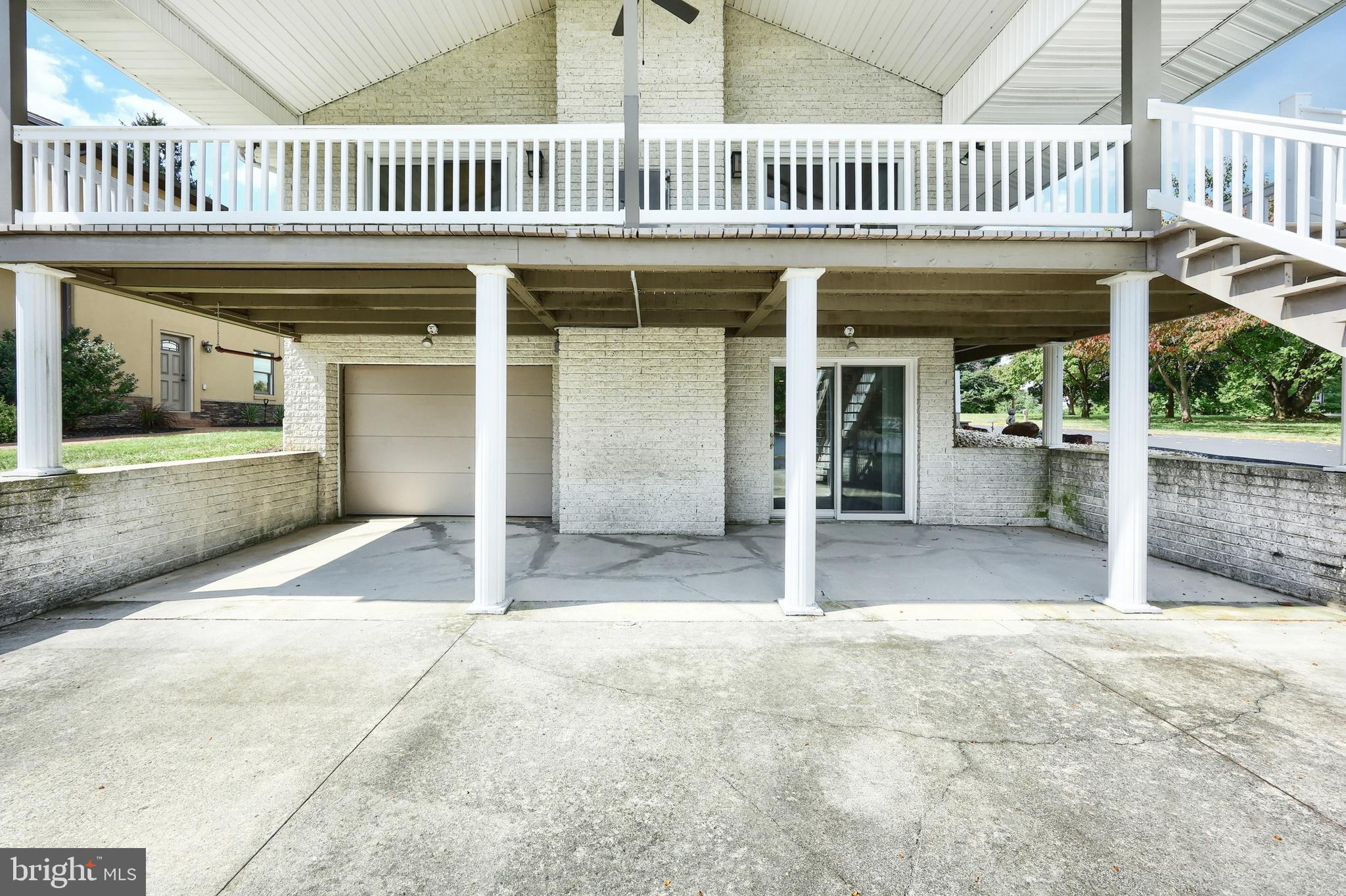 LAKE MEADE - Residential