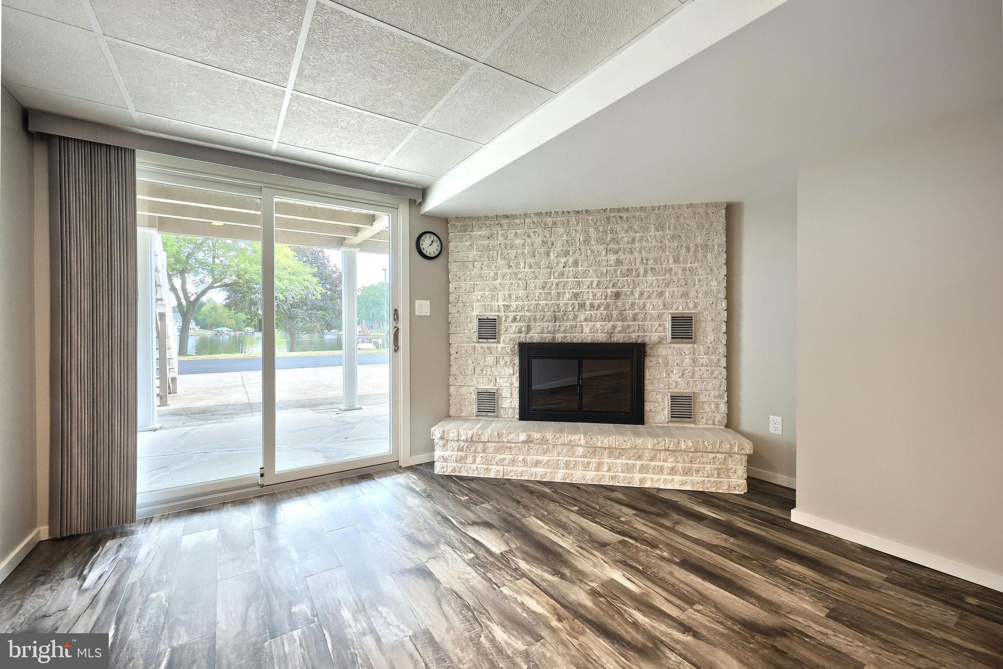 LAKE MEADE - Residential