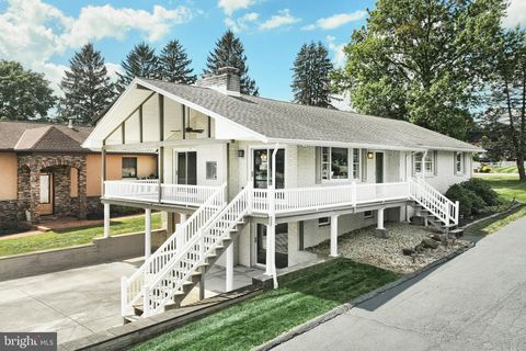 428 LAKE MEADE DRIVE EAST BERLIN PA 17316