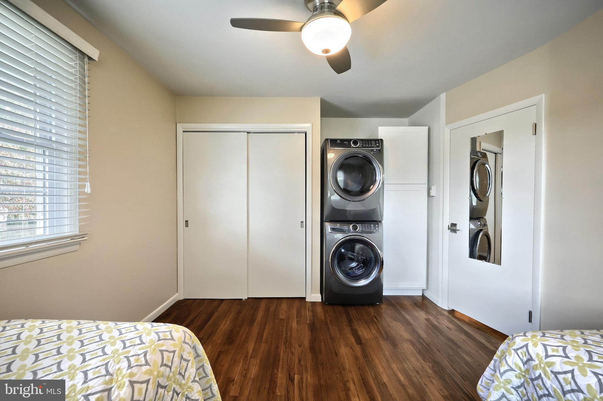 LAKE MEADE - Residential