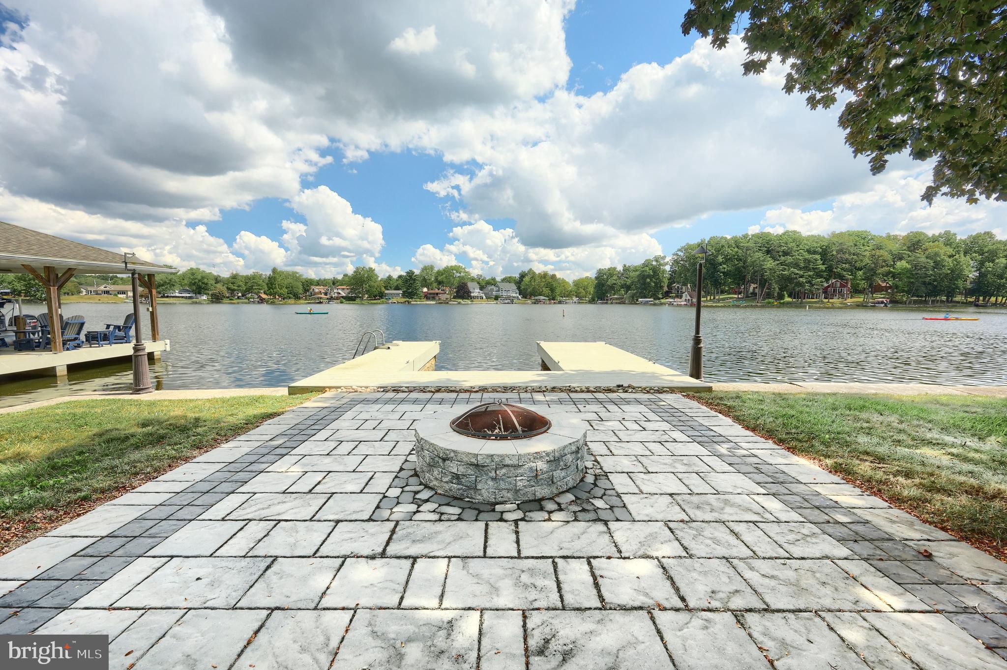 LAKE MEADE - Residential