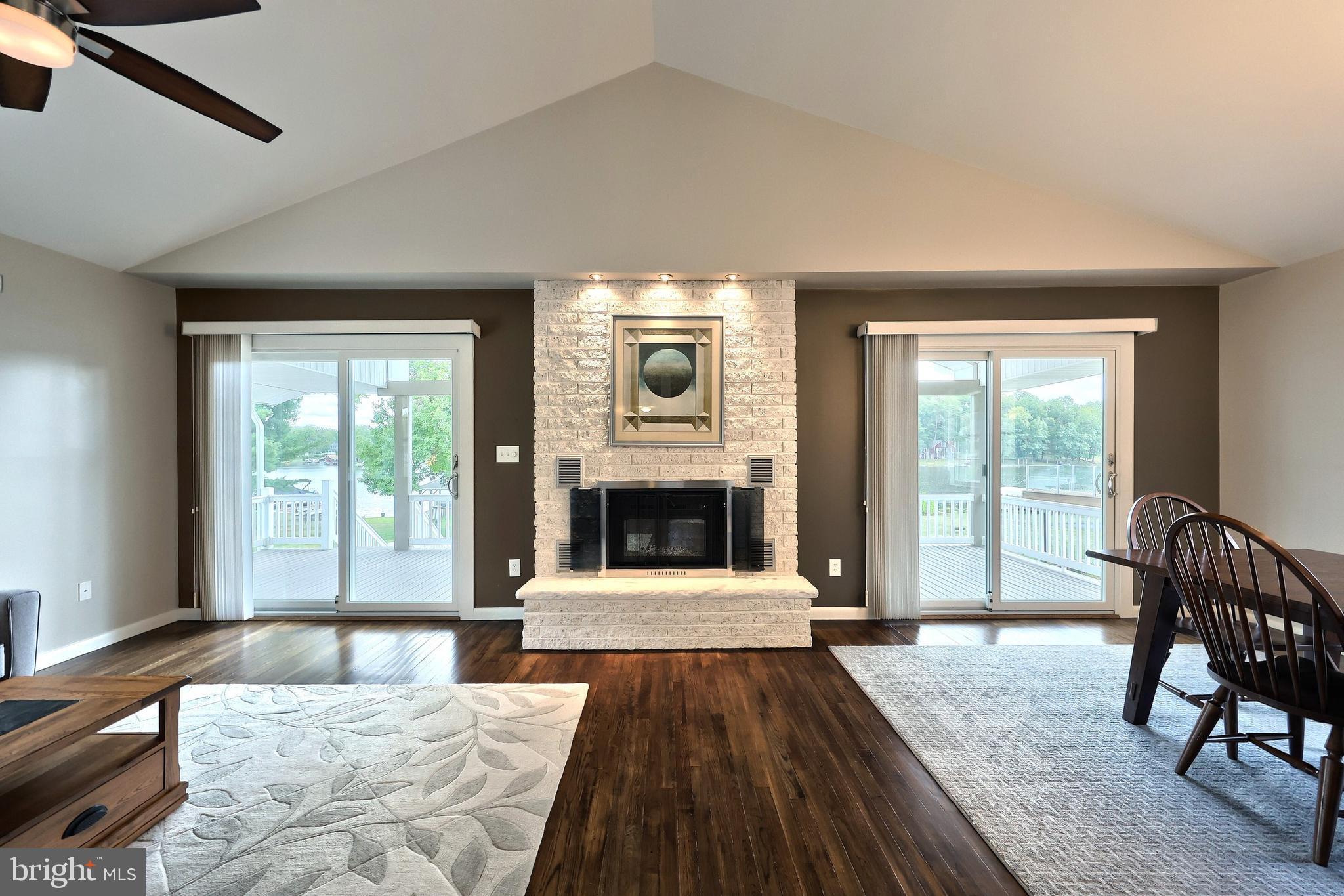 LAKE MEADE - Residential