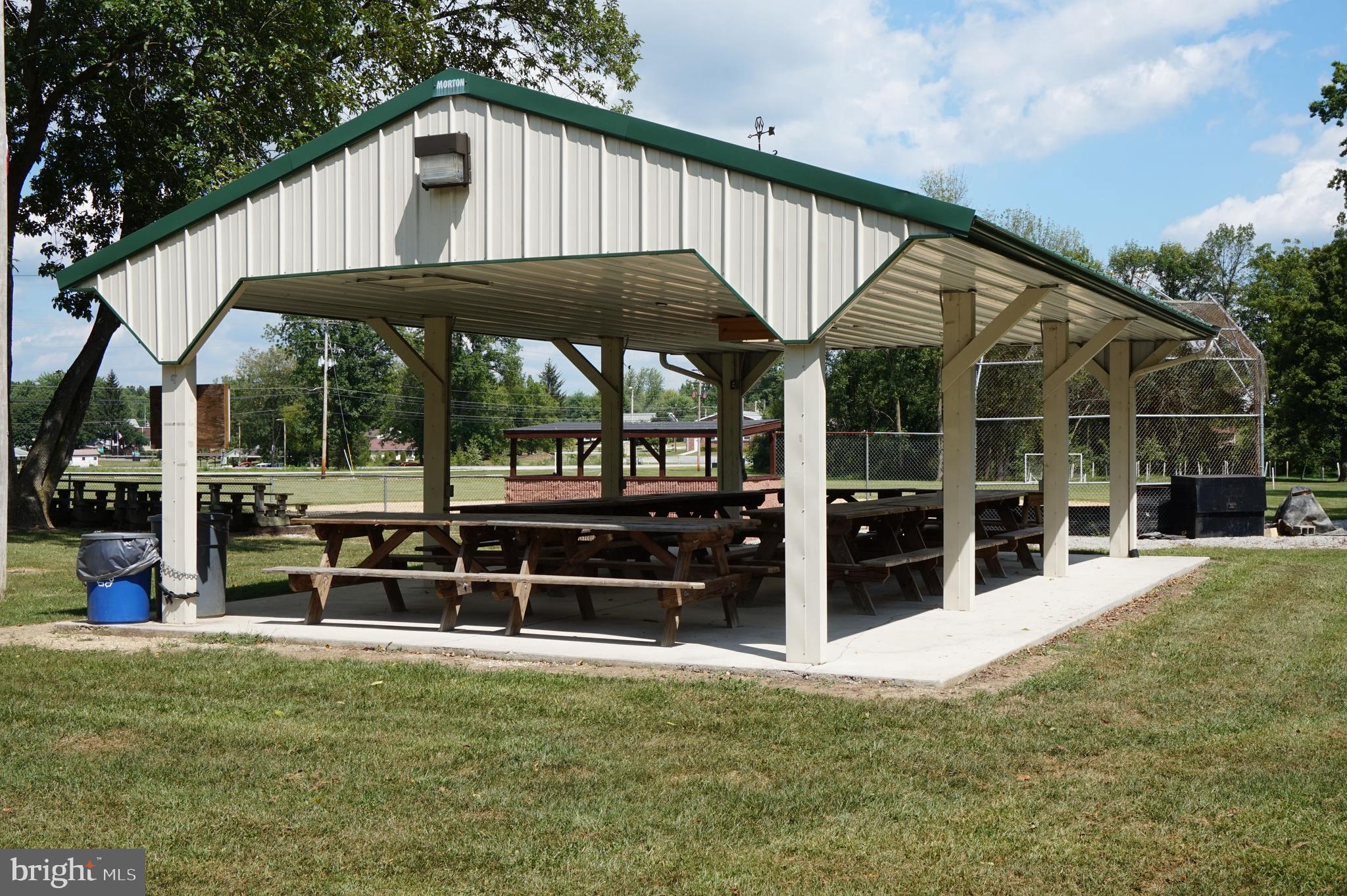 LAKE MEADE - Residential