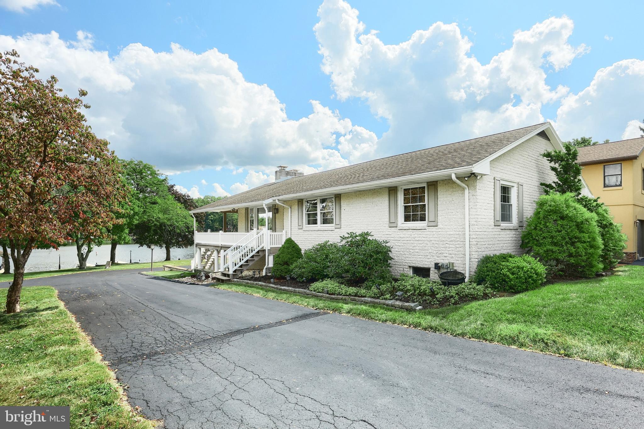 428 LAKE MEADE DRIVE