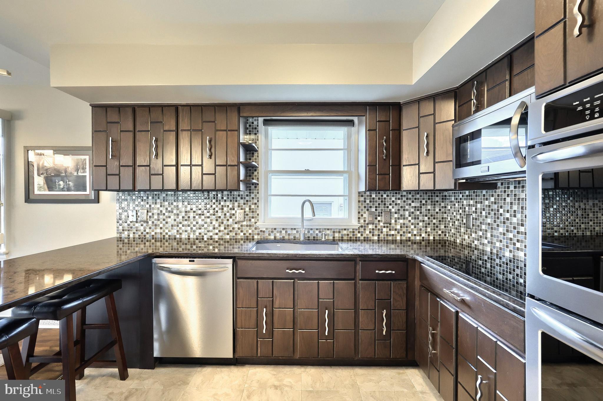 LAKE MEADE - Residential