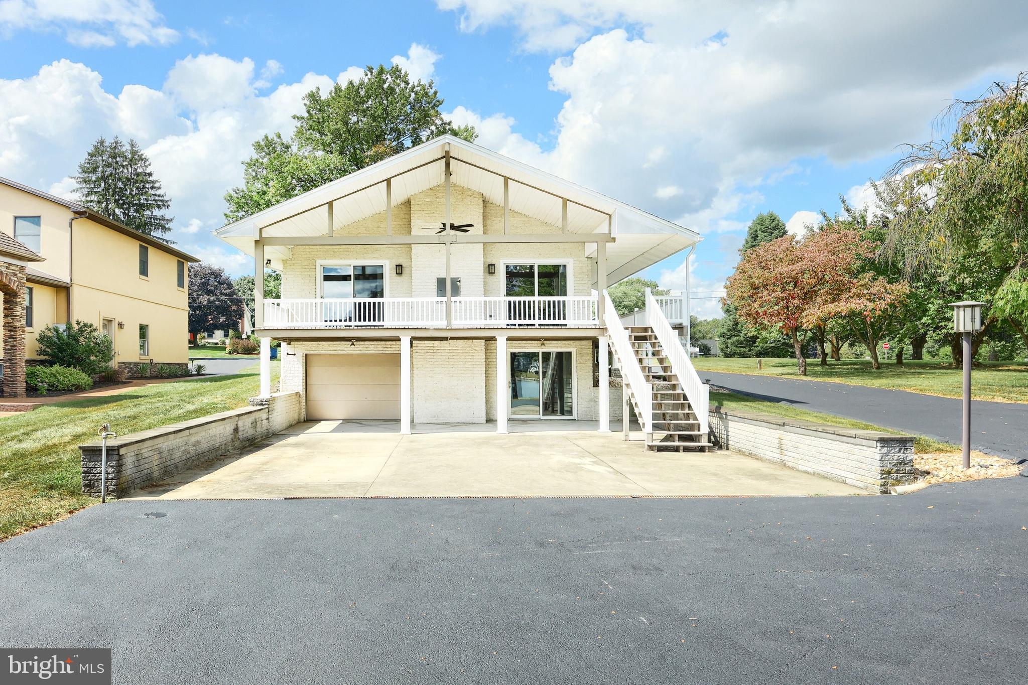 LAKE MEADE - Residential