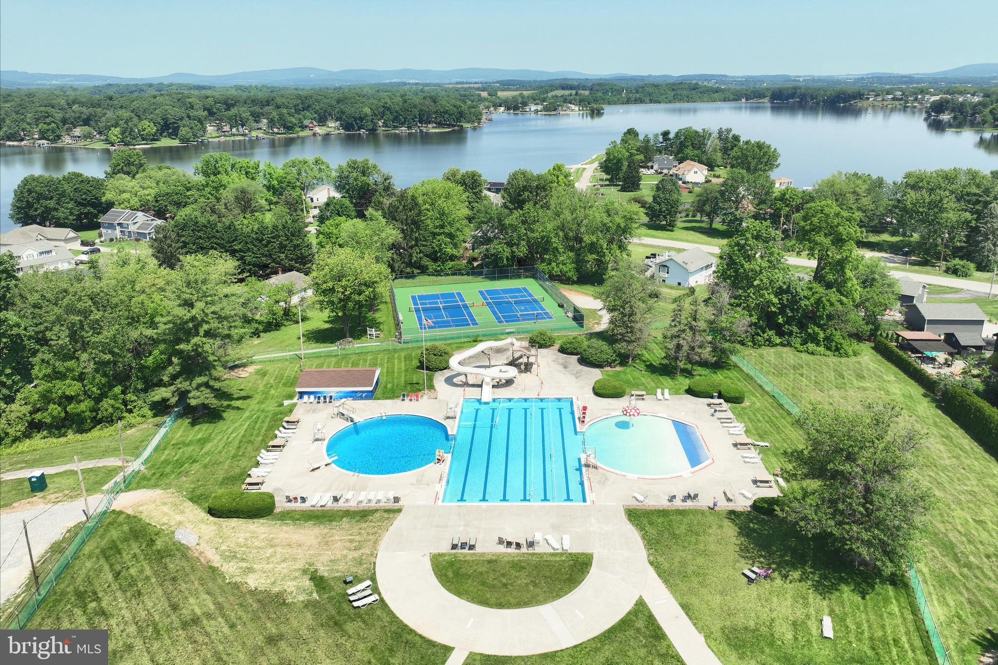 LAKE MEADE - Residential