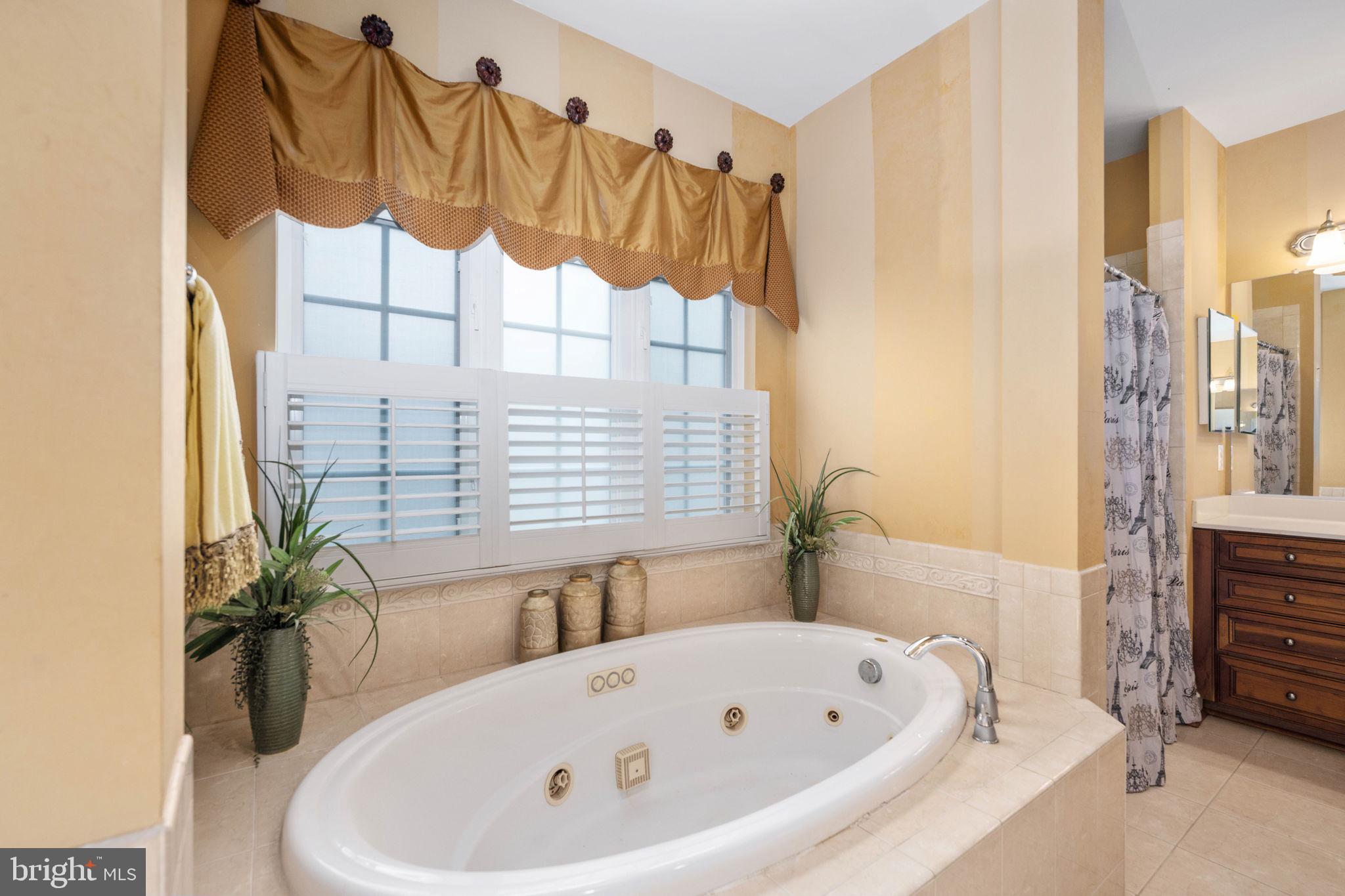 FAWN LAKE - Residential