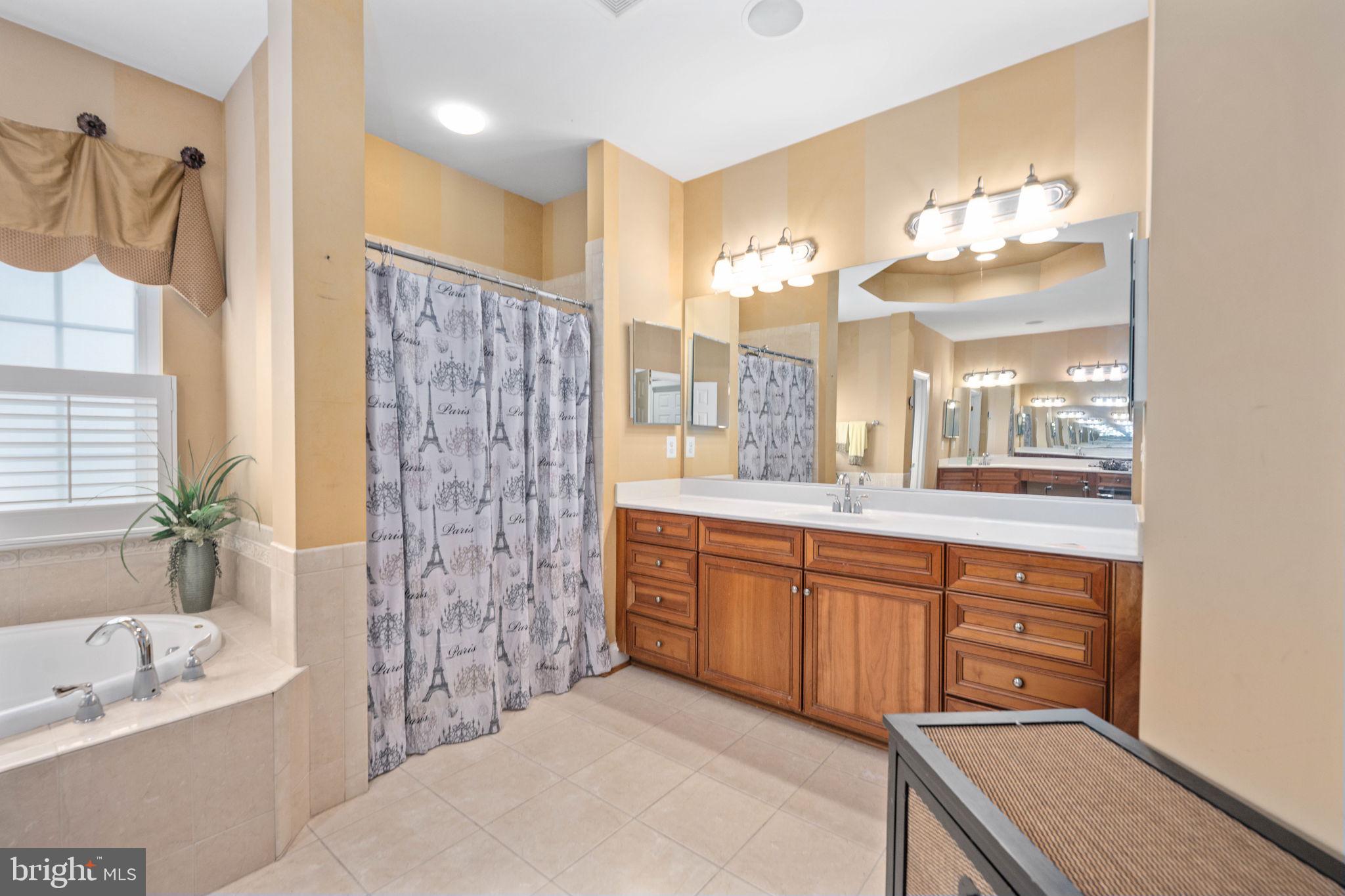 FAWN LAKE - Residential