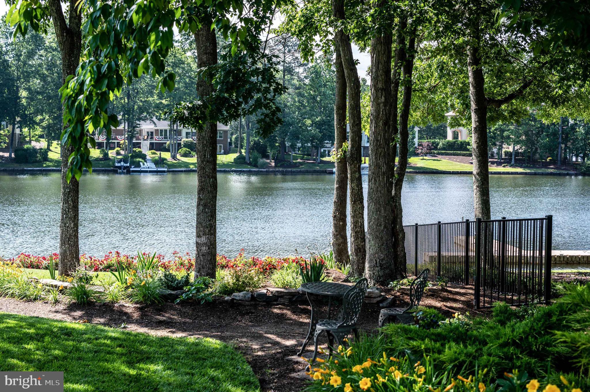 FAWN LAKE - Residential