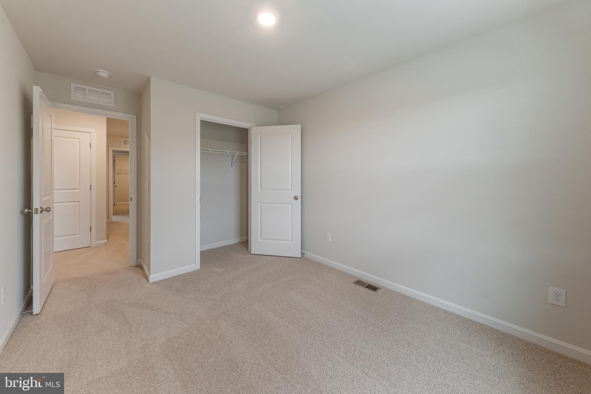 VALLEY VIEW - Residential Lease