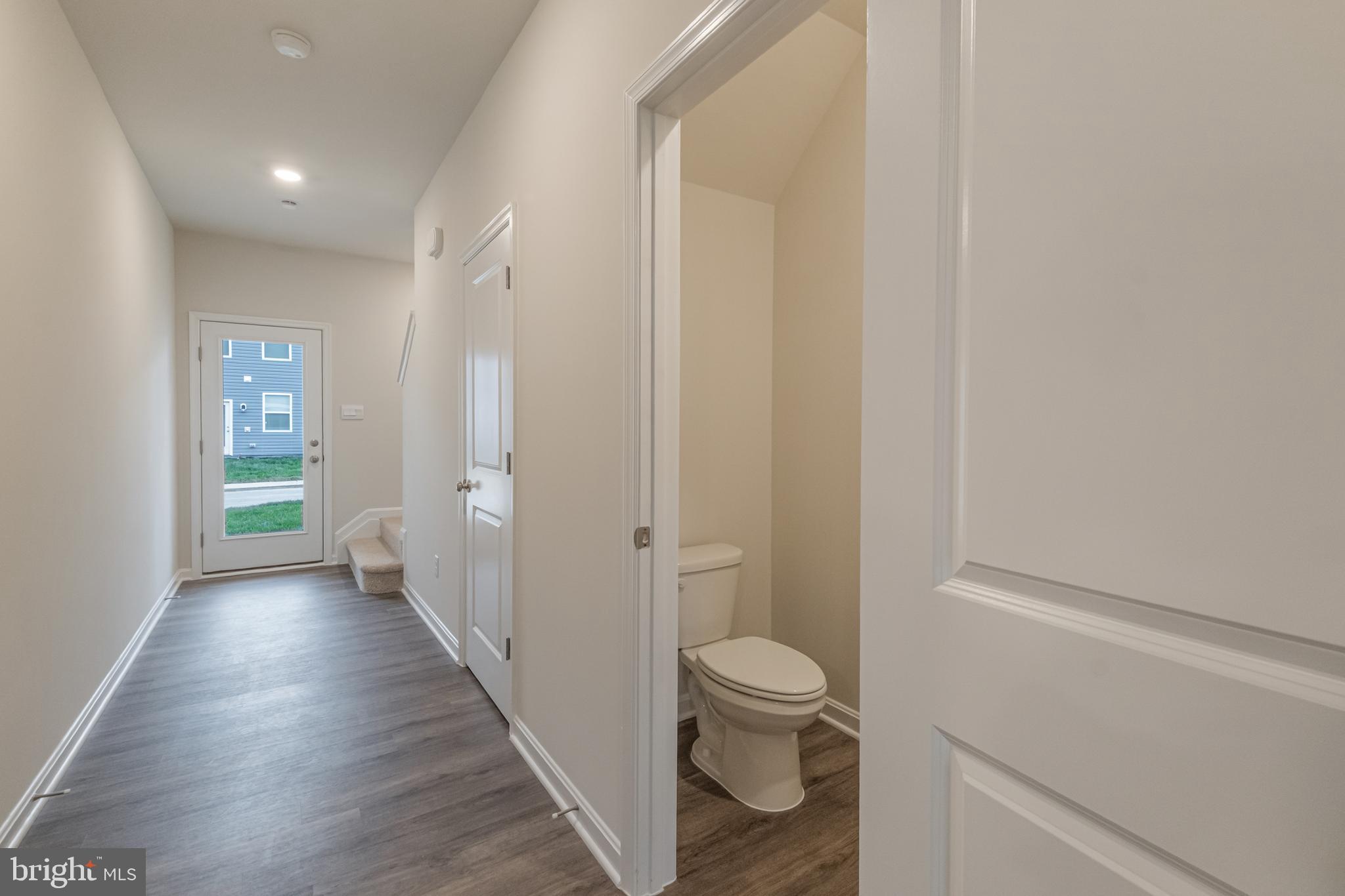 VALLEY VIEW - Residential Lease