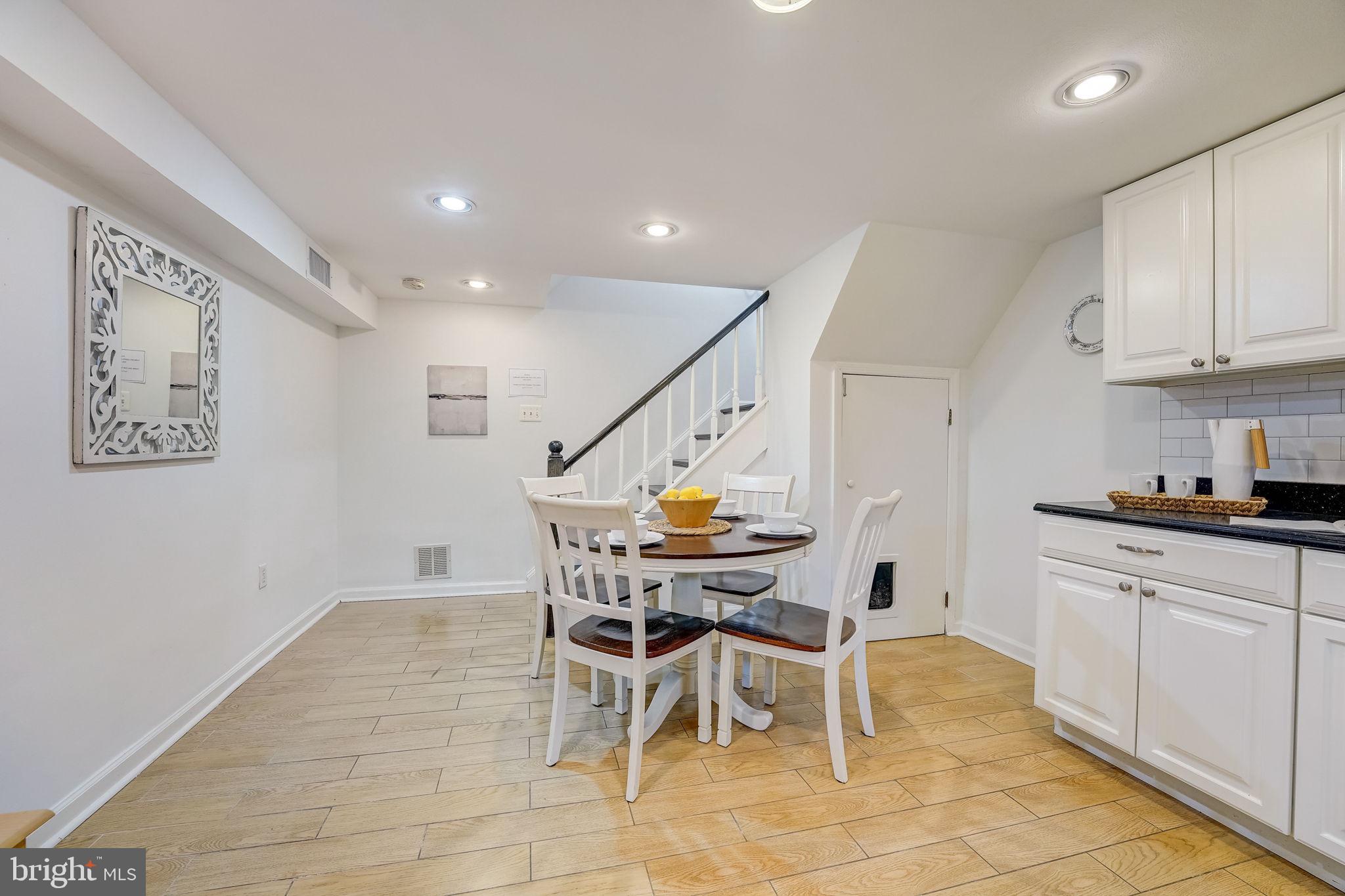 RITTENHOUSE SQUARE - Residential Lease
