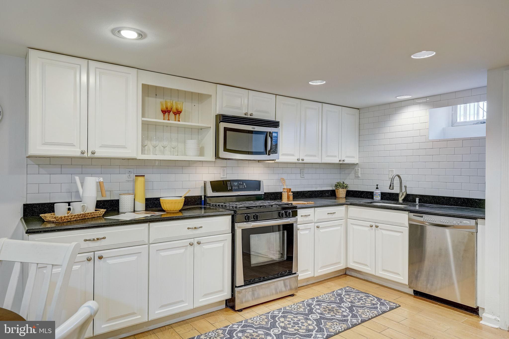 RITTENHOUSE SQUARE - Residential Lease