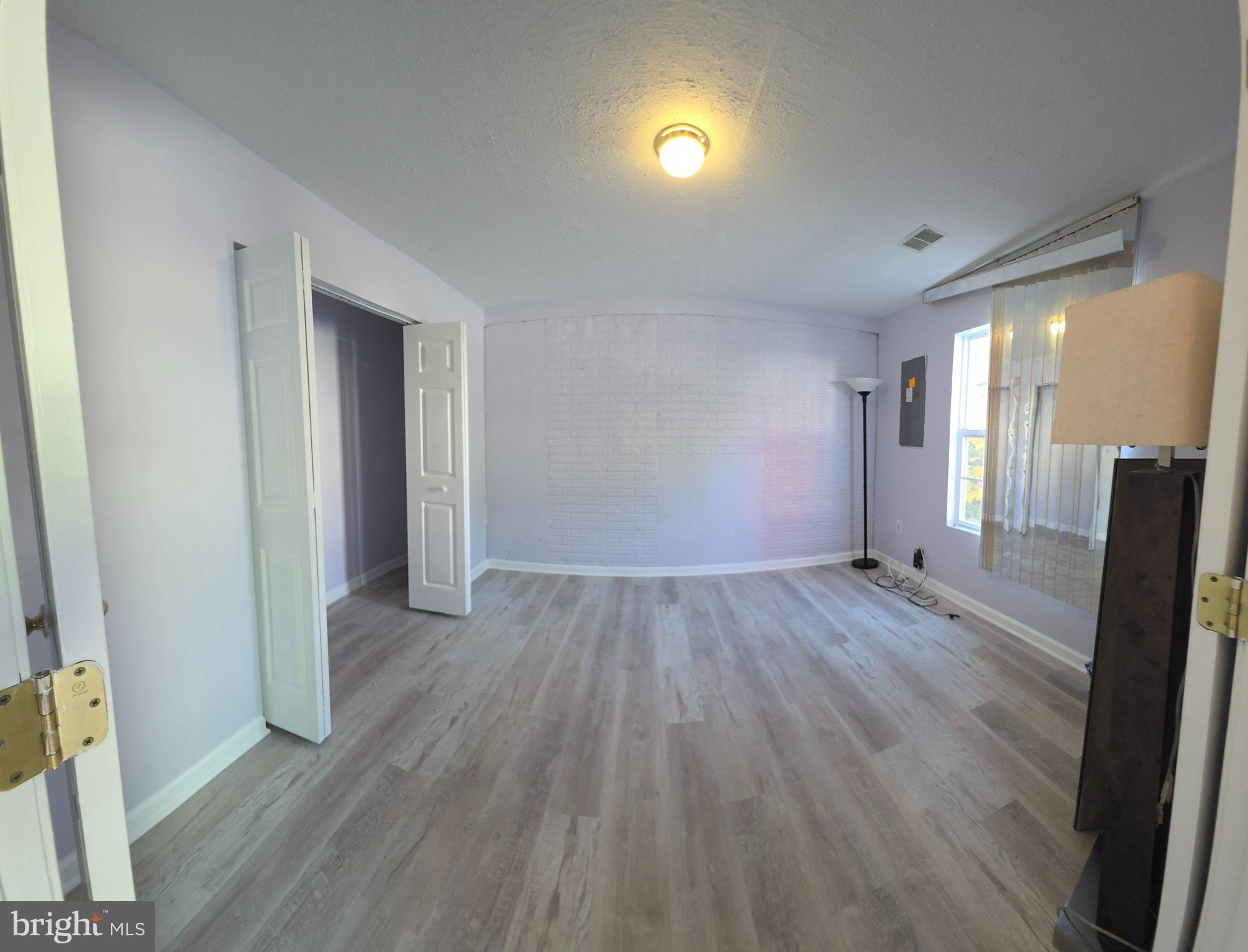 4120 BROWN BARK CIRCLE