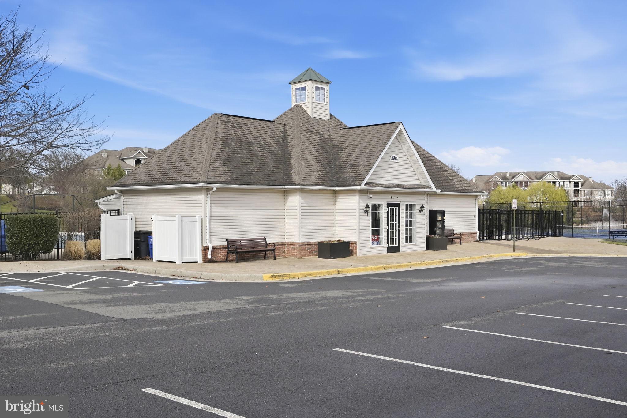 TAVISTOCK FARMS - Residential