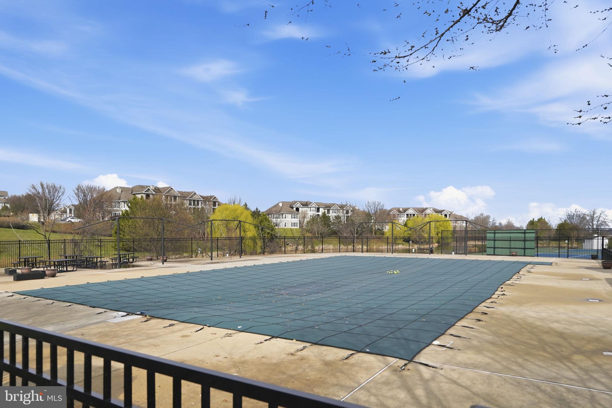 TAVISTOCK FARMS - Residential