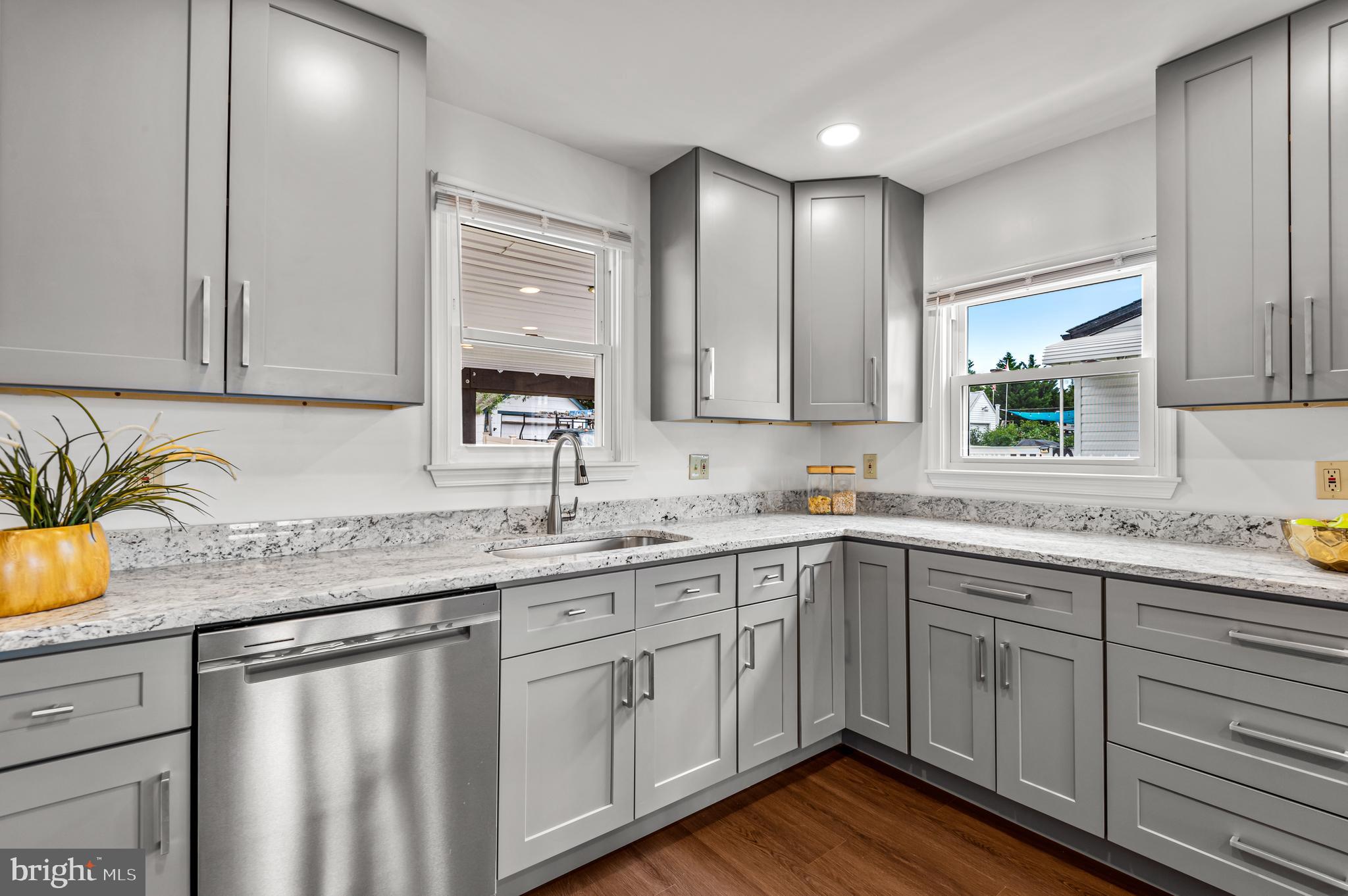 MARYLAND MANOR - Residential