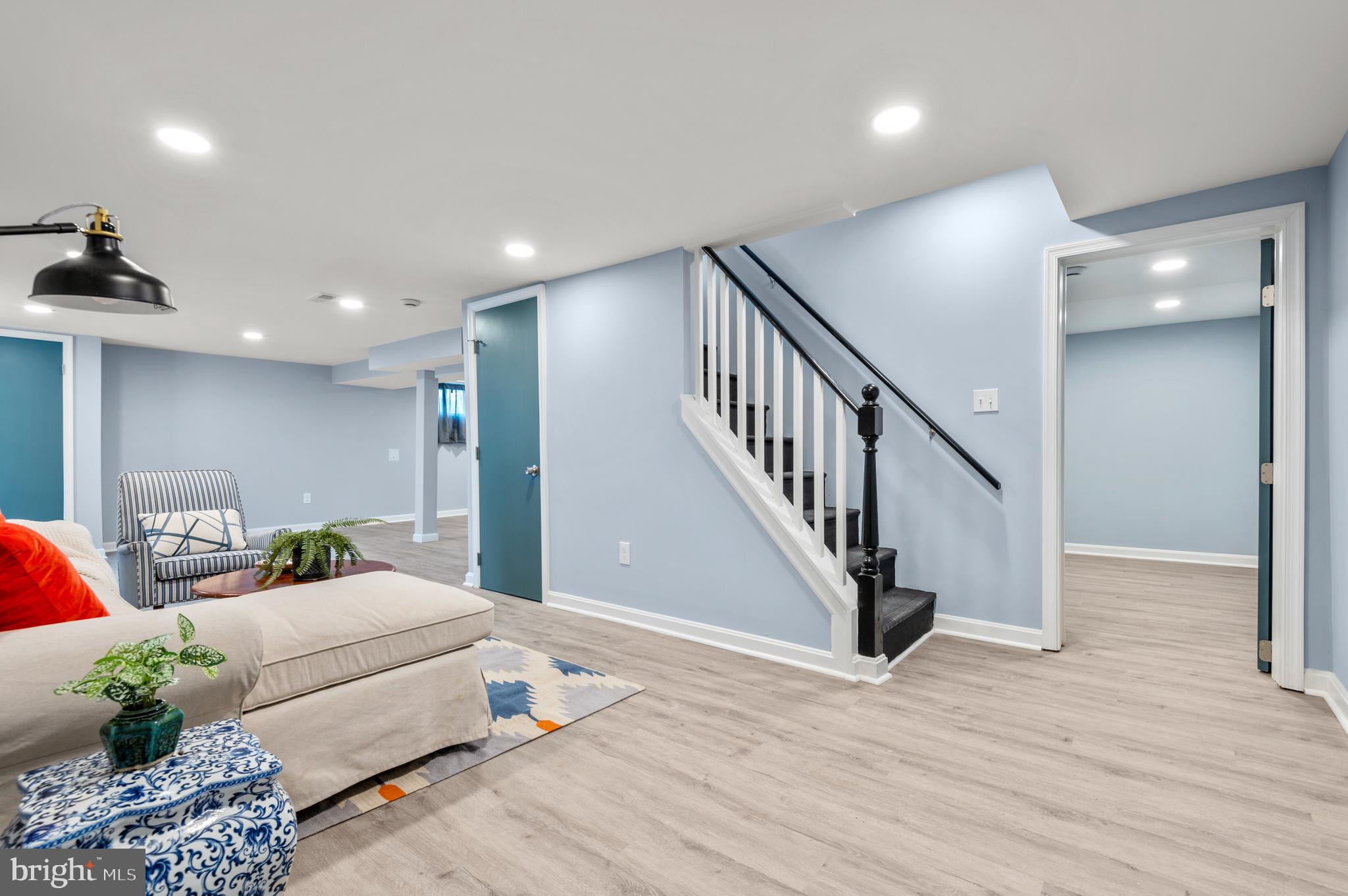 MARYLAND MANOR - Residential