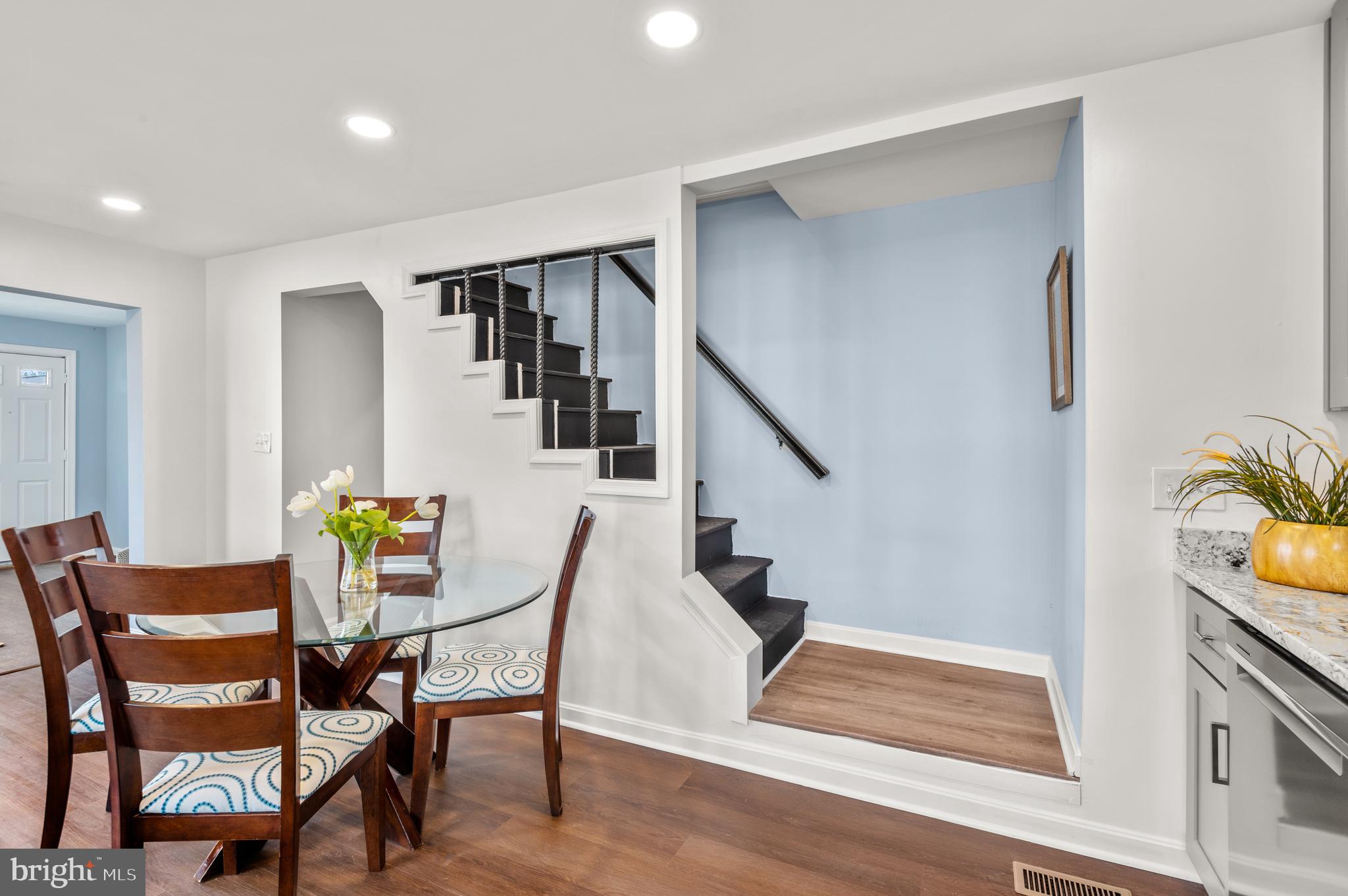 MARYLAND MANOR - Residential