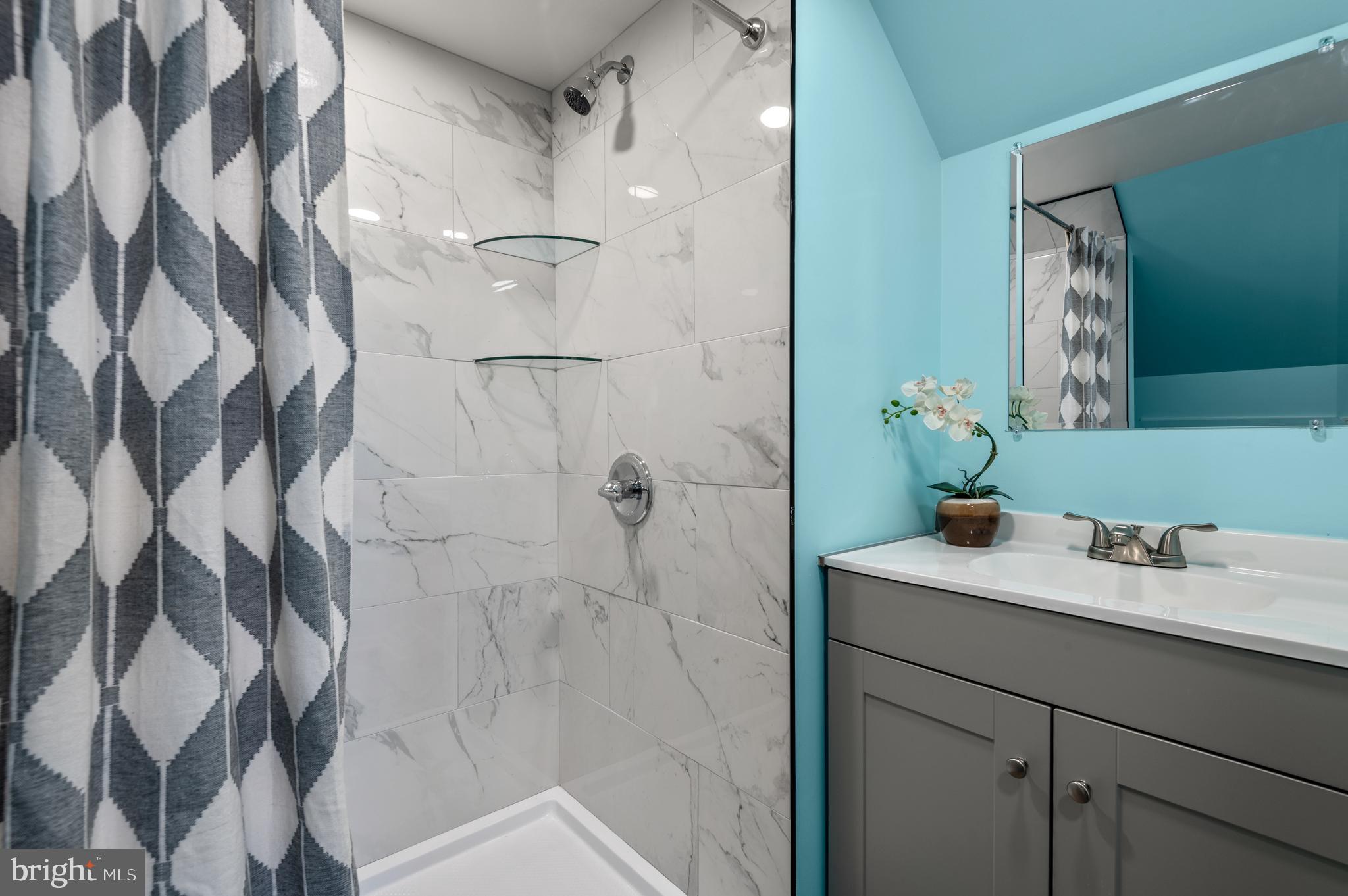 MARYLAND MANOR - Residential