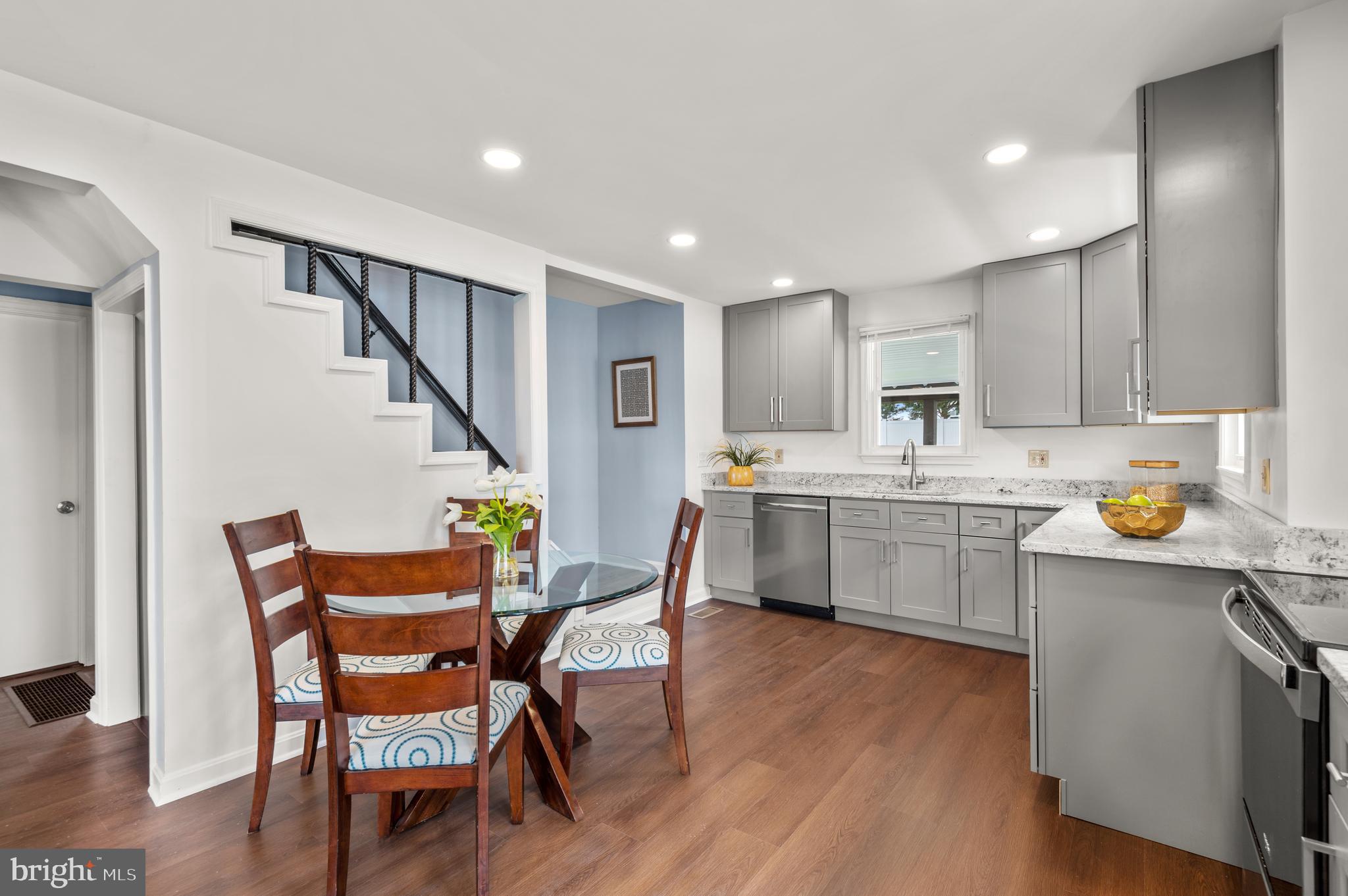 MARYLAND MANOR - Residential