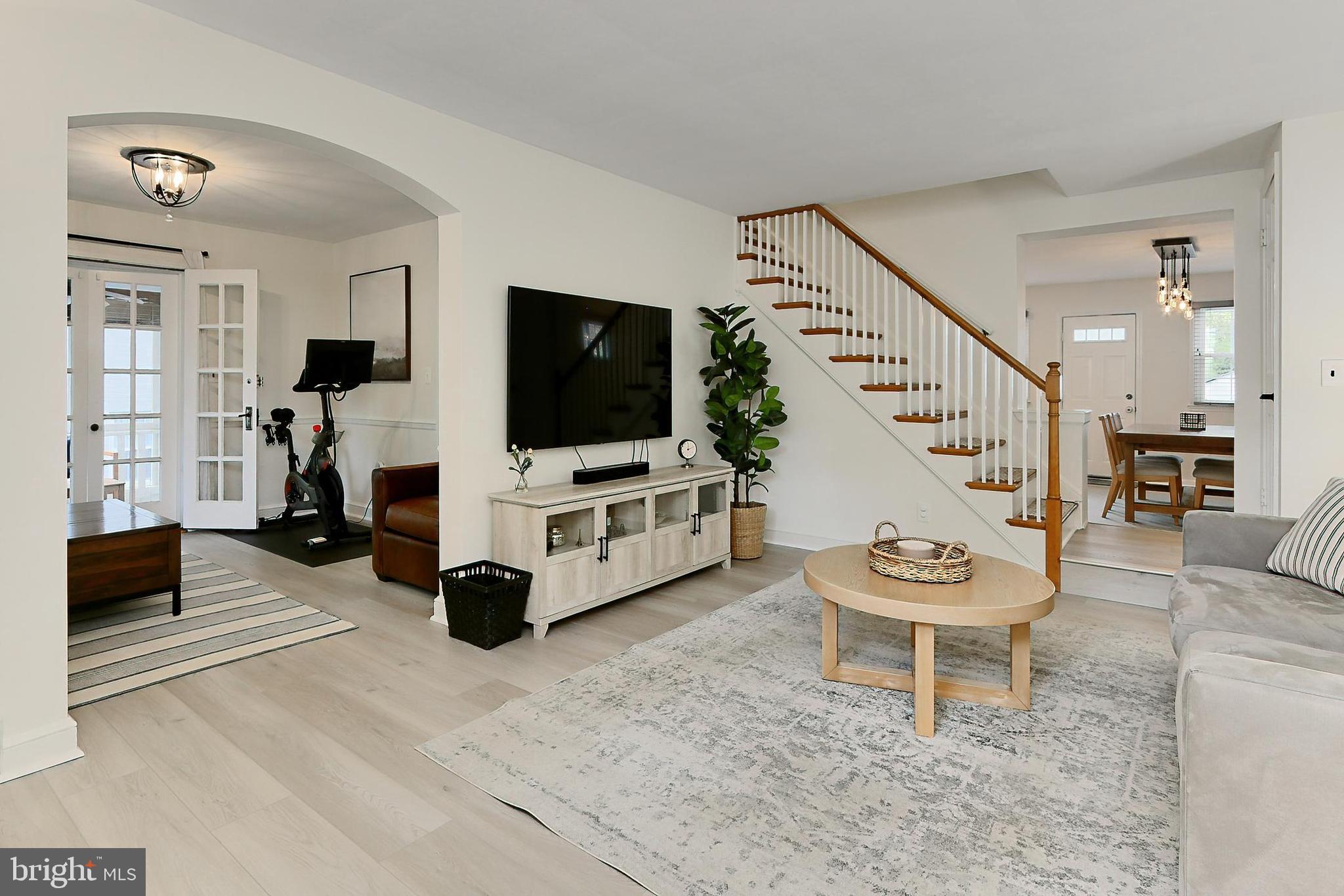 ARLINGTON FOREST - Residential