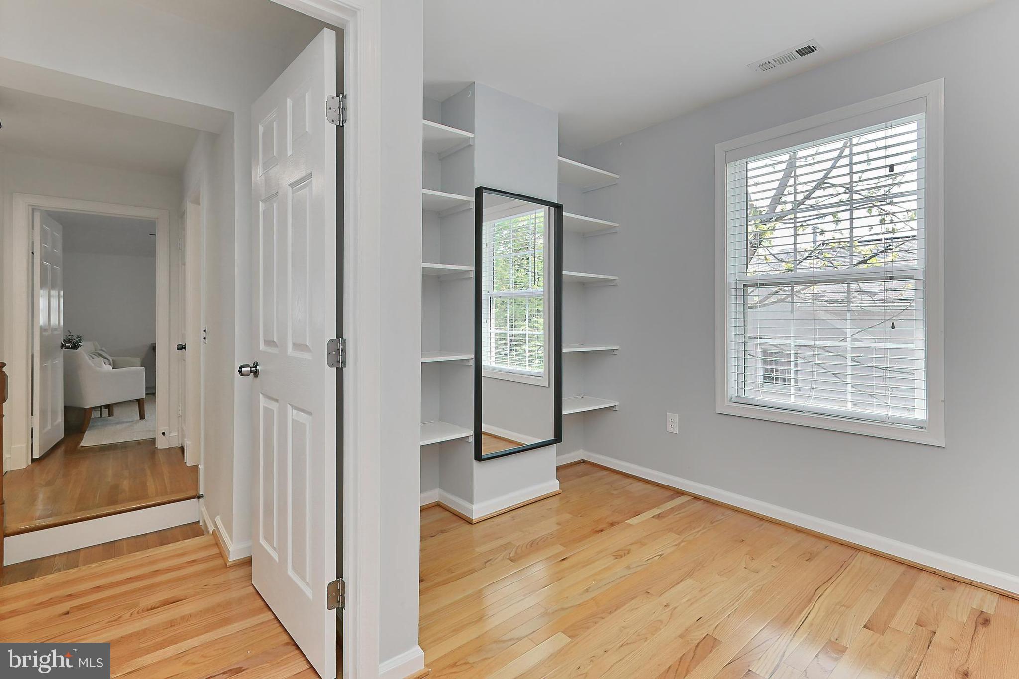 ARLINGTON FOREST - Residential